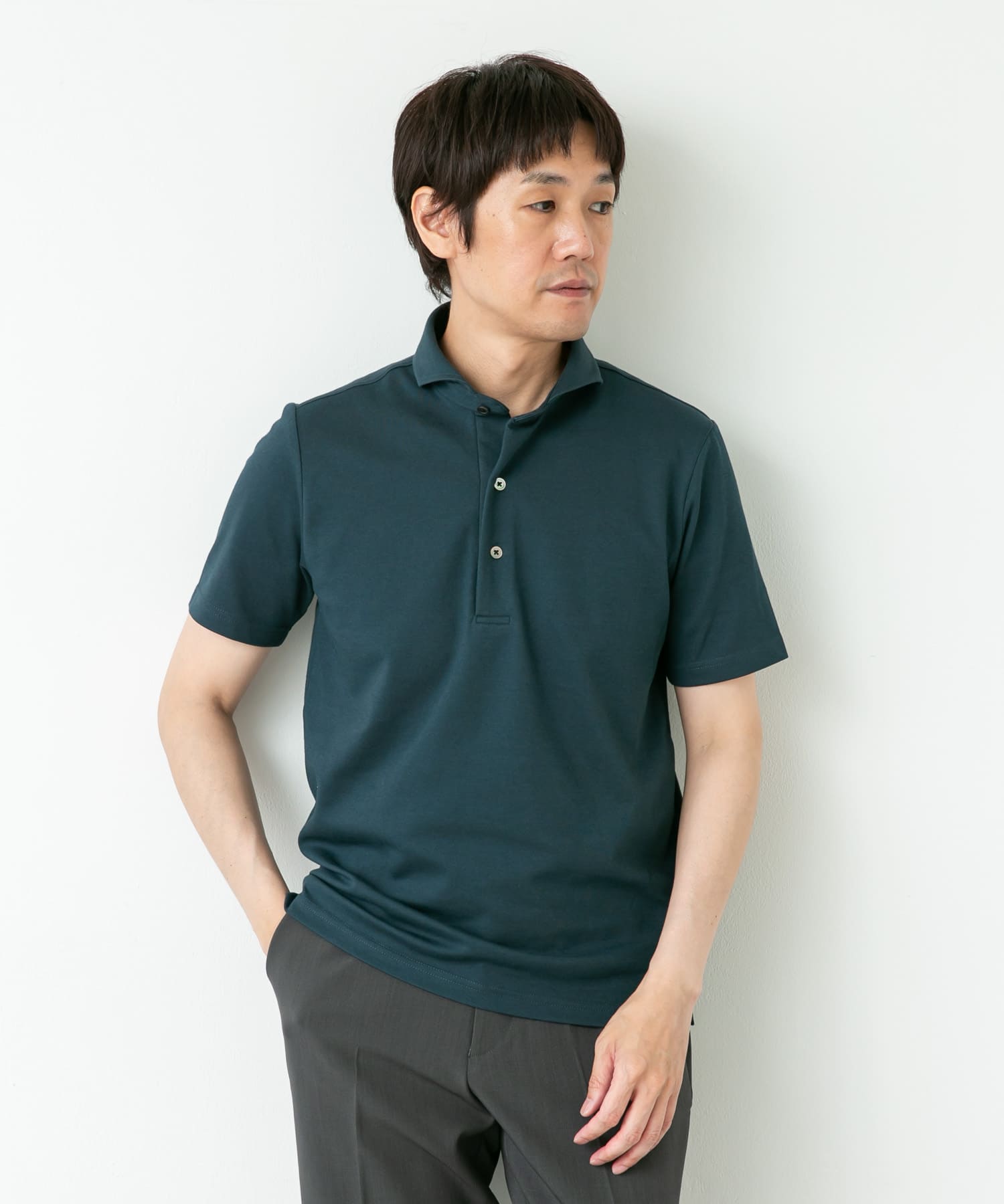 GREEN