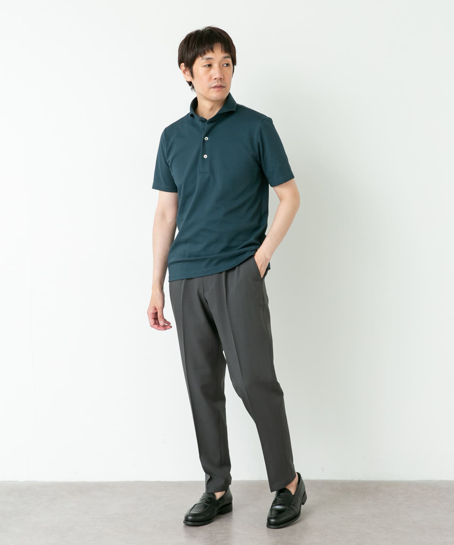 GREEN
