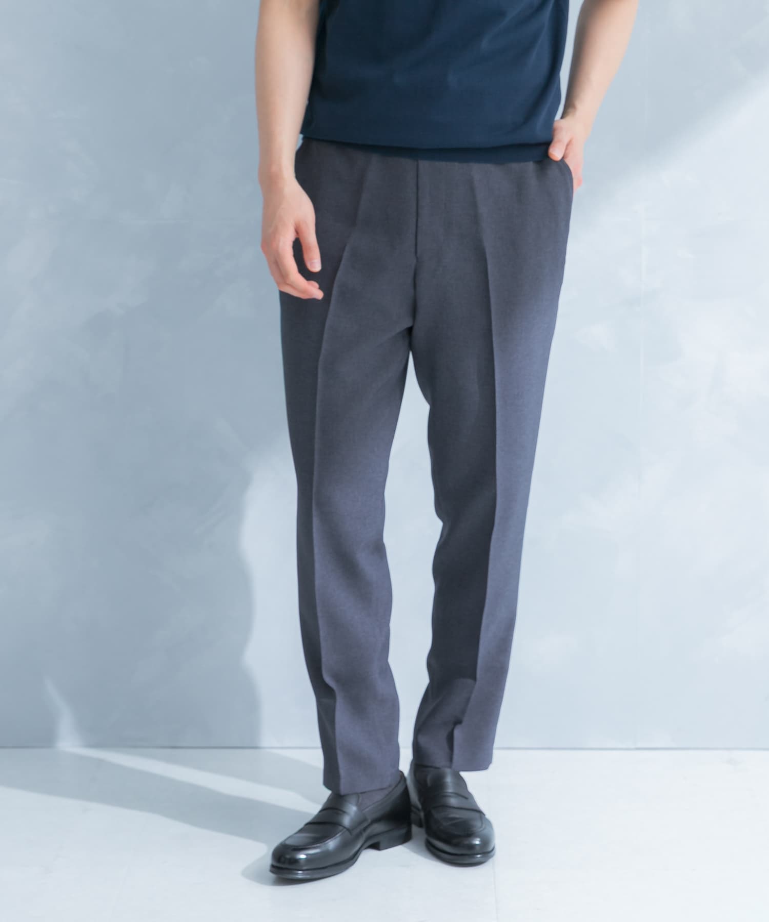 GRAY