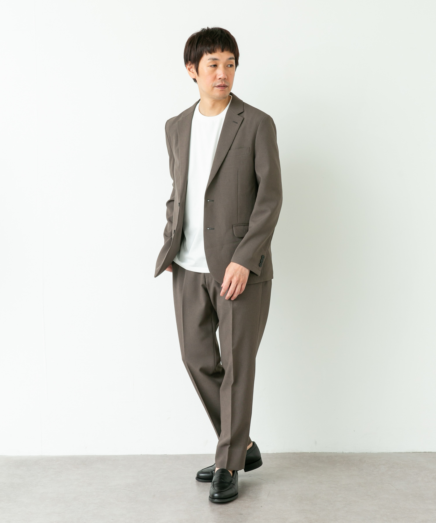 TAUPE