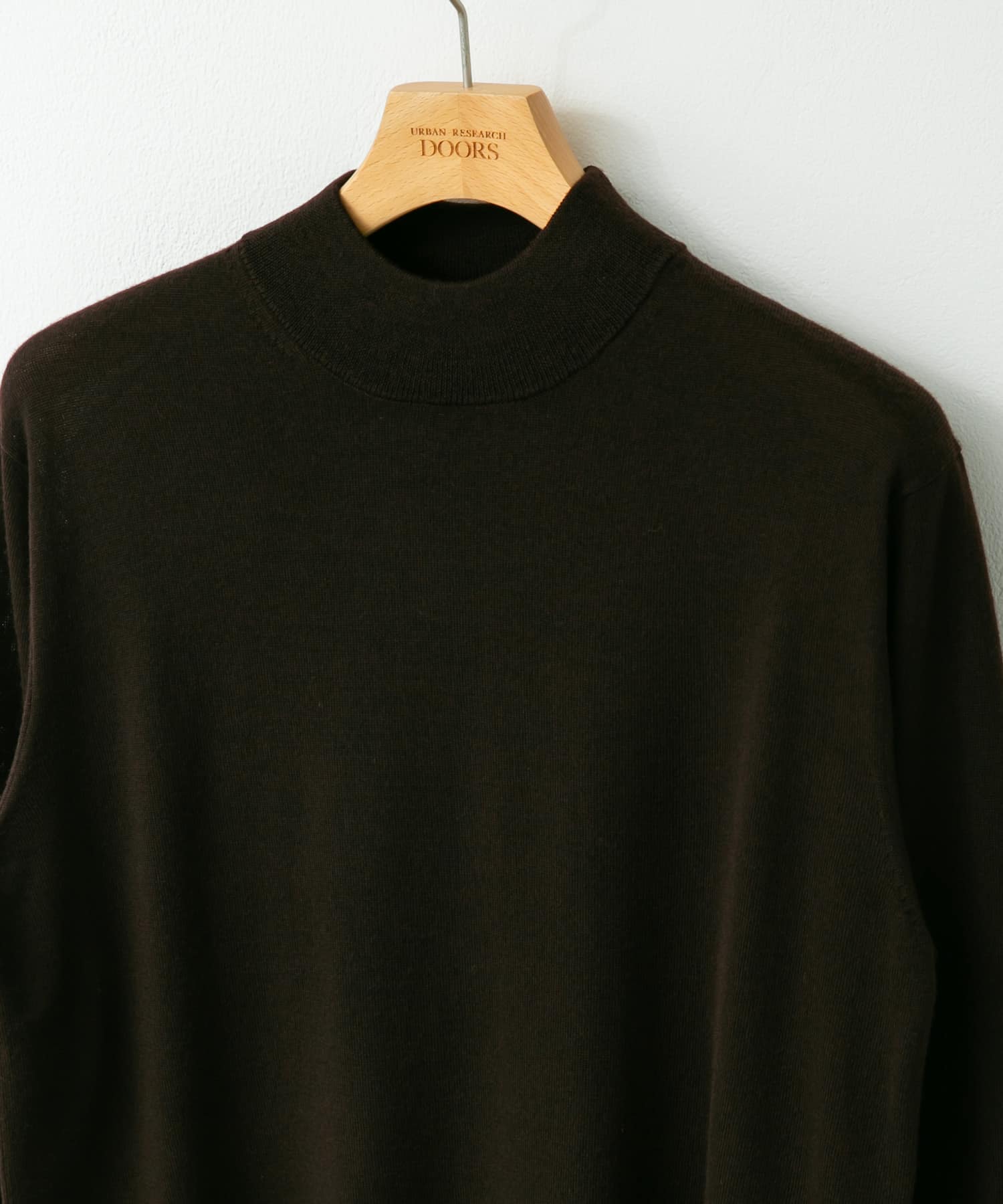 LIFE STYLE TAILOR　マシンウォッシャブルハイゲージモックニット BROWN M