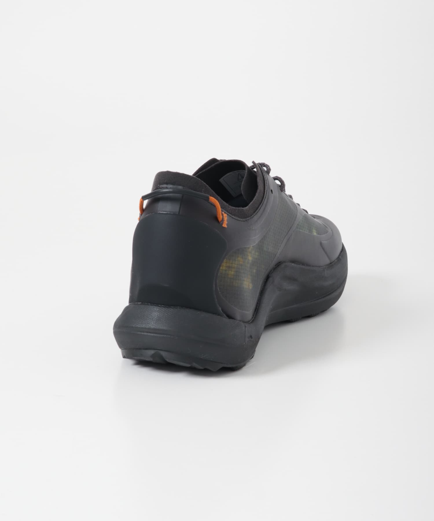 and wander　ROA SELLA CAMOUFLAGE CAMO 41