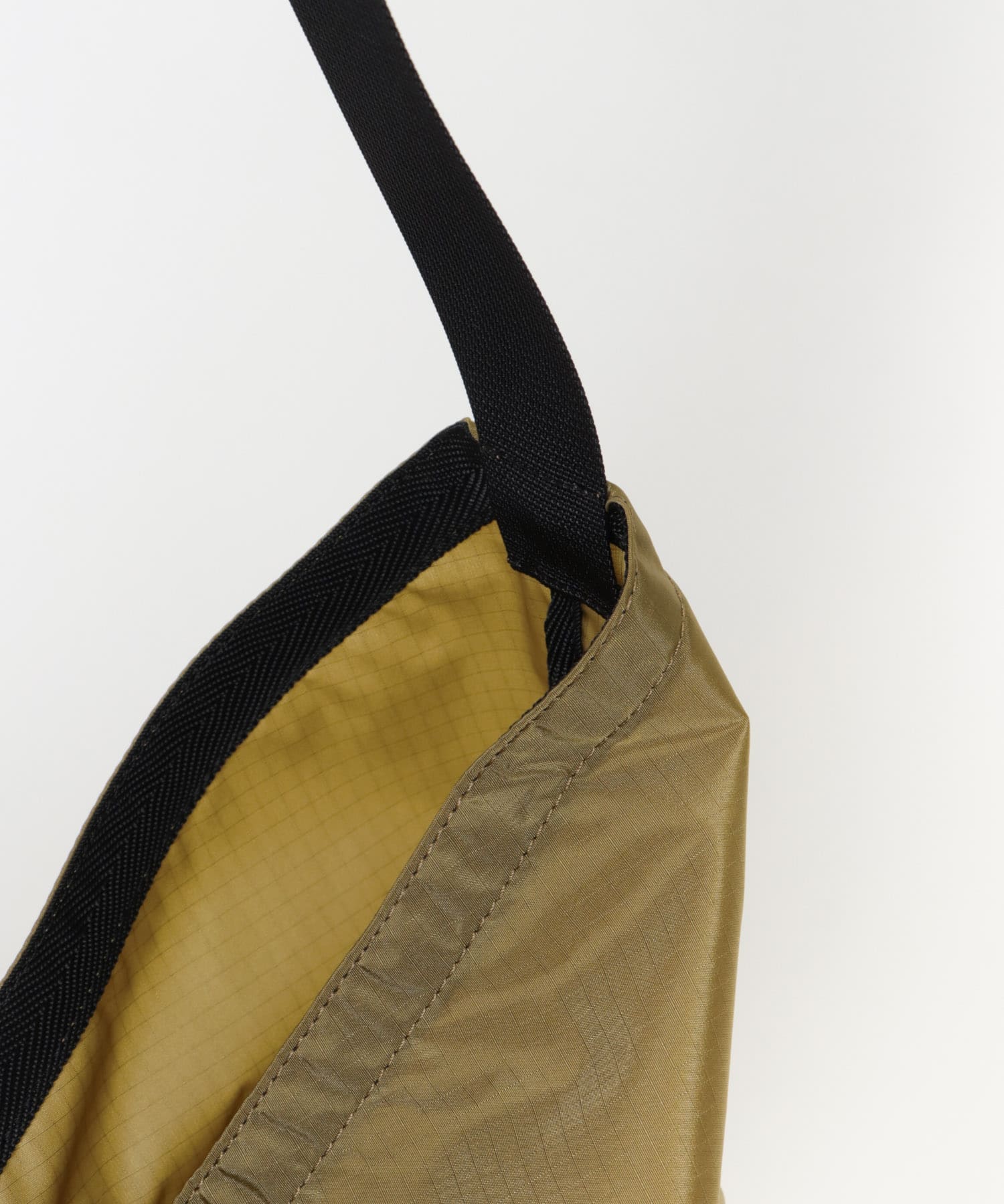 HOBO　AZUMA SHOULDER BAG M RS COYOTE One