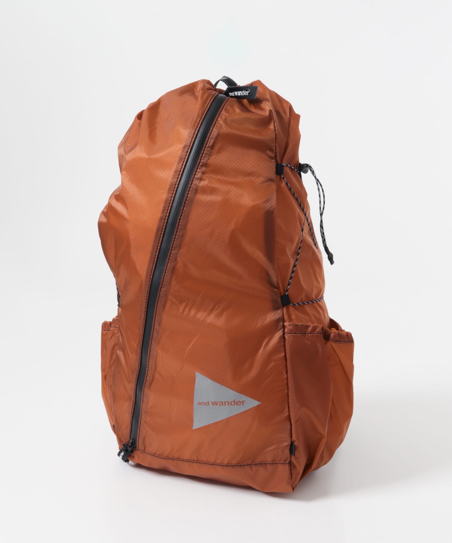 and wander　SIL DAYPACK D.ORANGE One