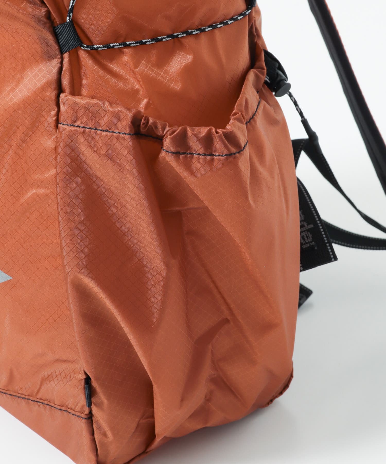 and wander　SIL DAYPACK D.ORANGE One