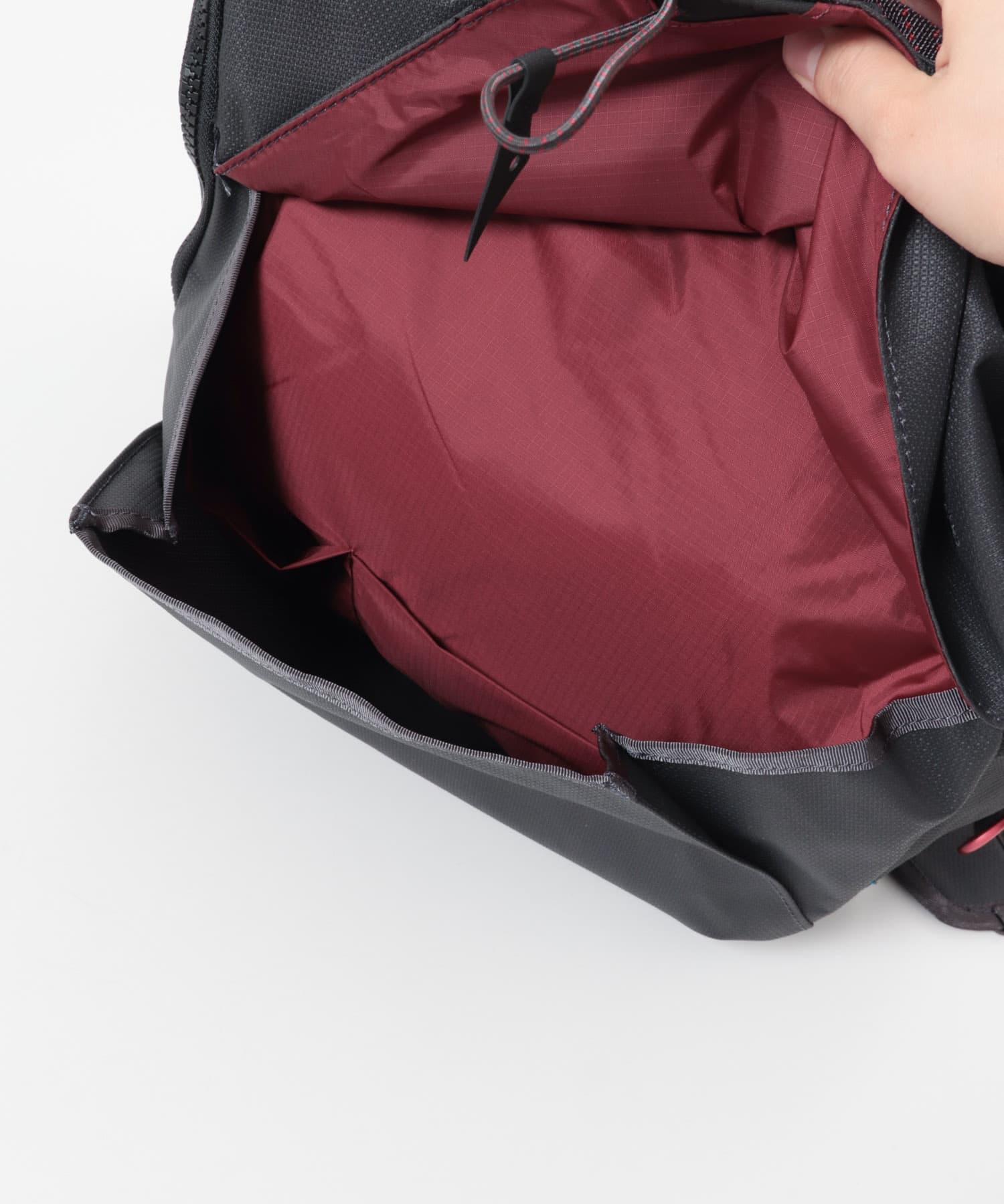 KLATTERMUSEN　GAUT MESSENGER BAG RAVEN One