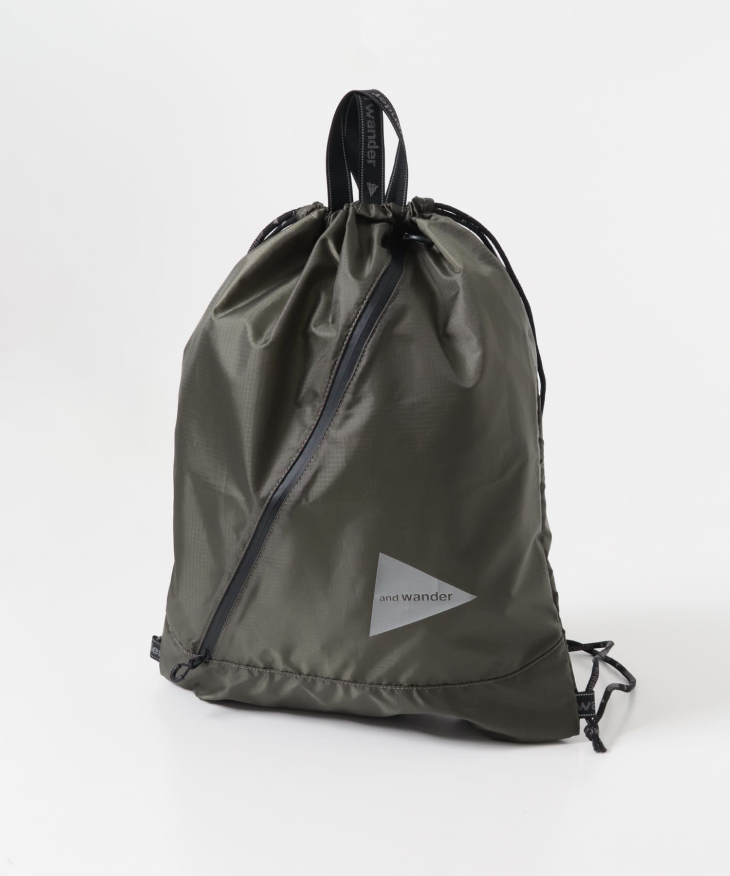 and wander　CRISPY RIP DRAWSTRING BAG