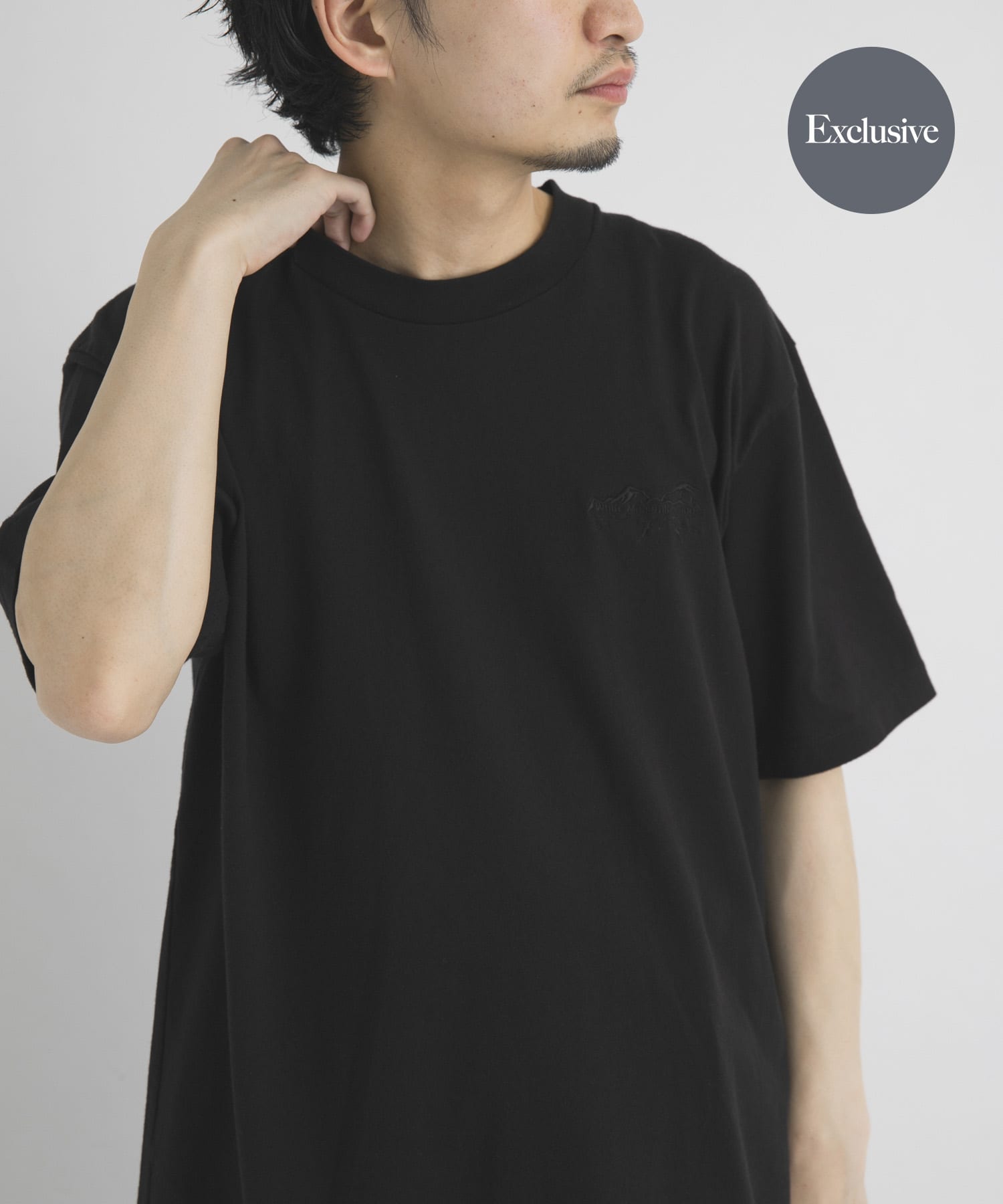 ブラック