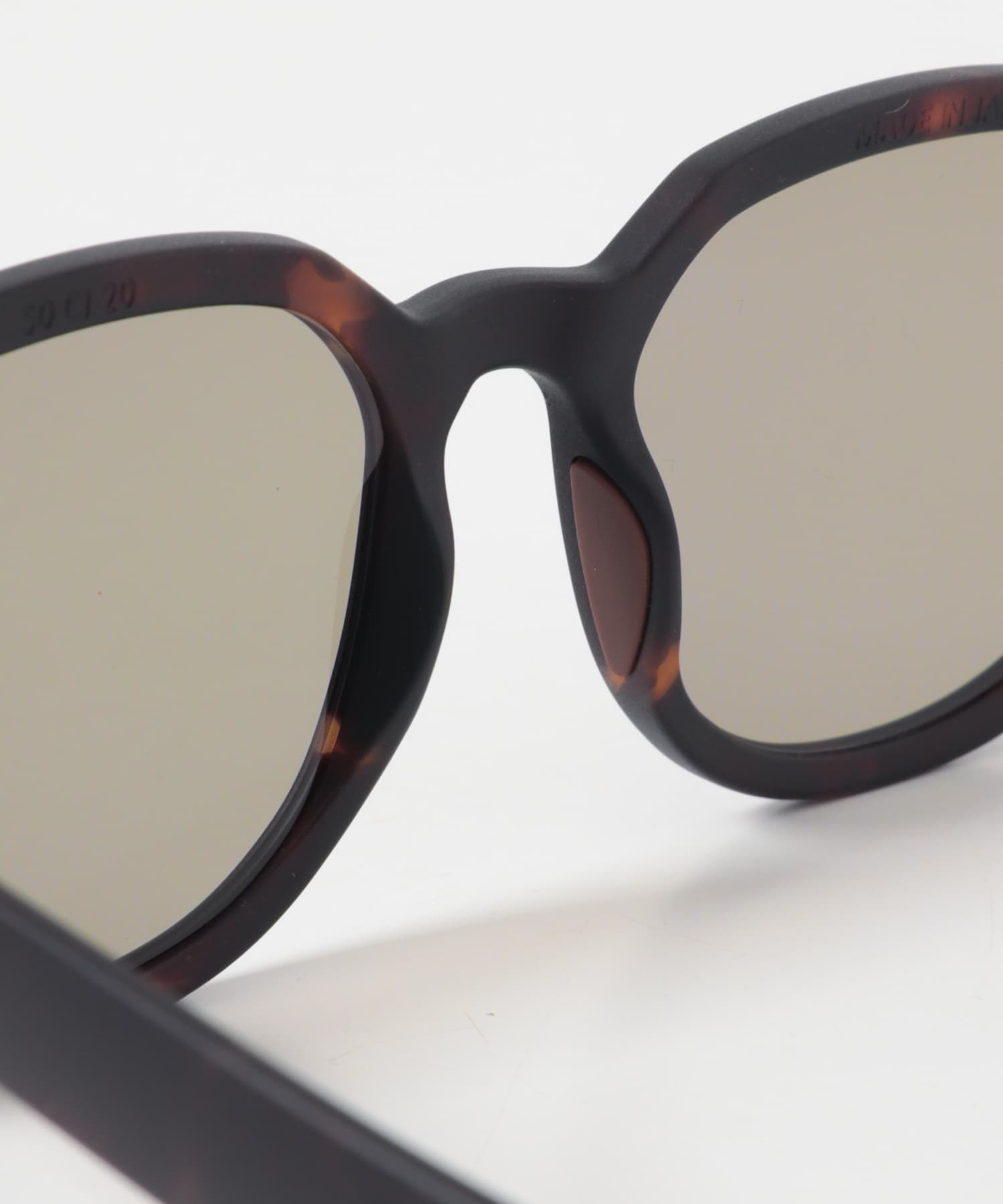 DEMI LGR