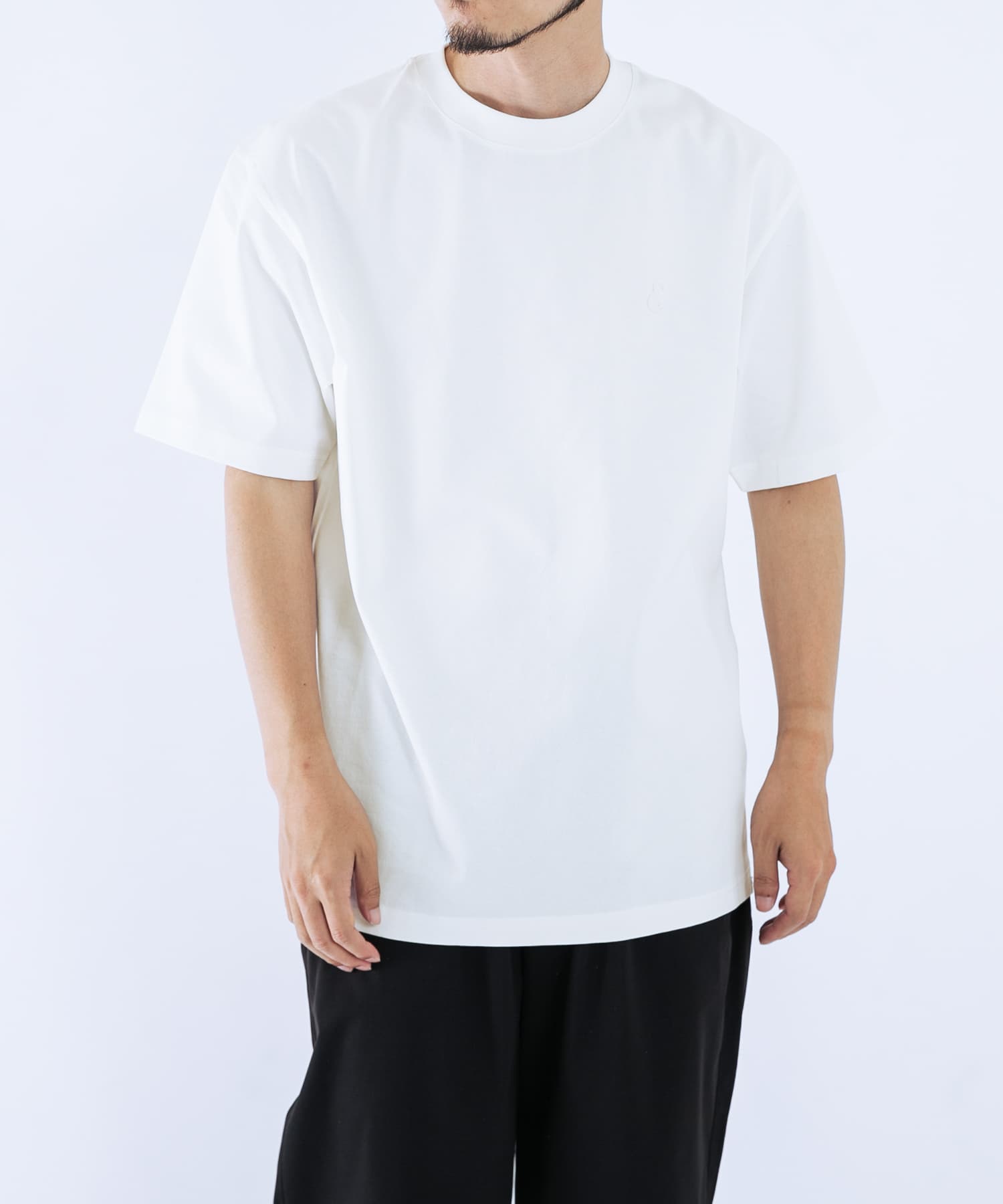 『イージーケア』ロゴワッペンTシャツ