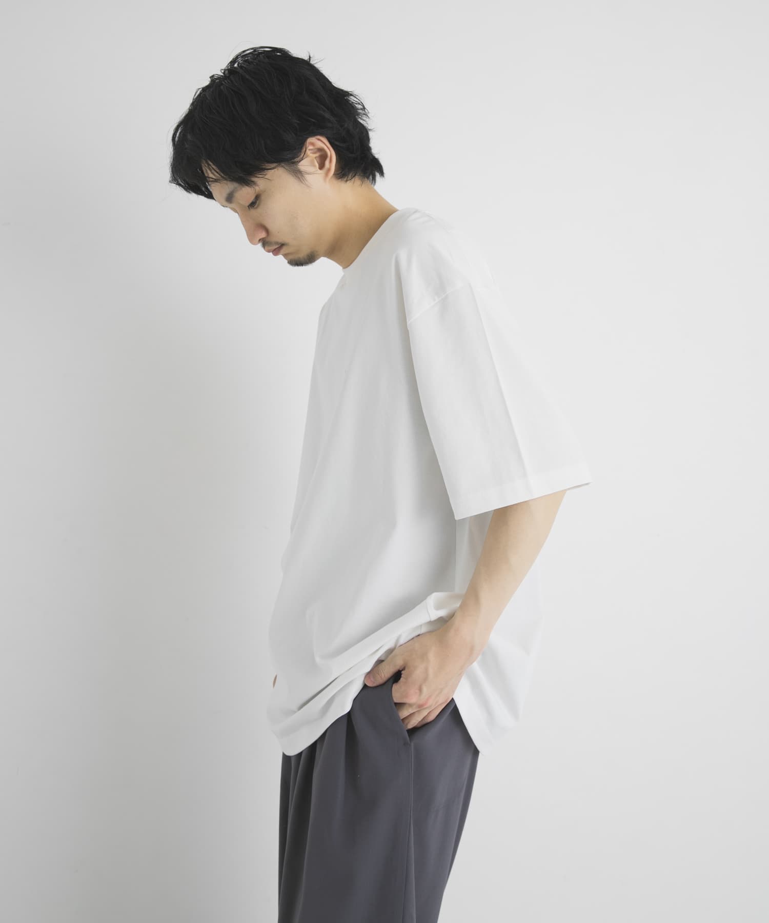 ホワイト