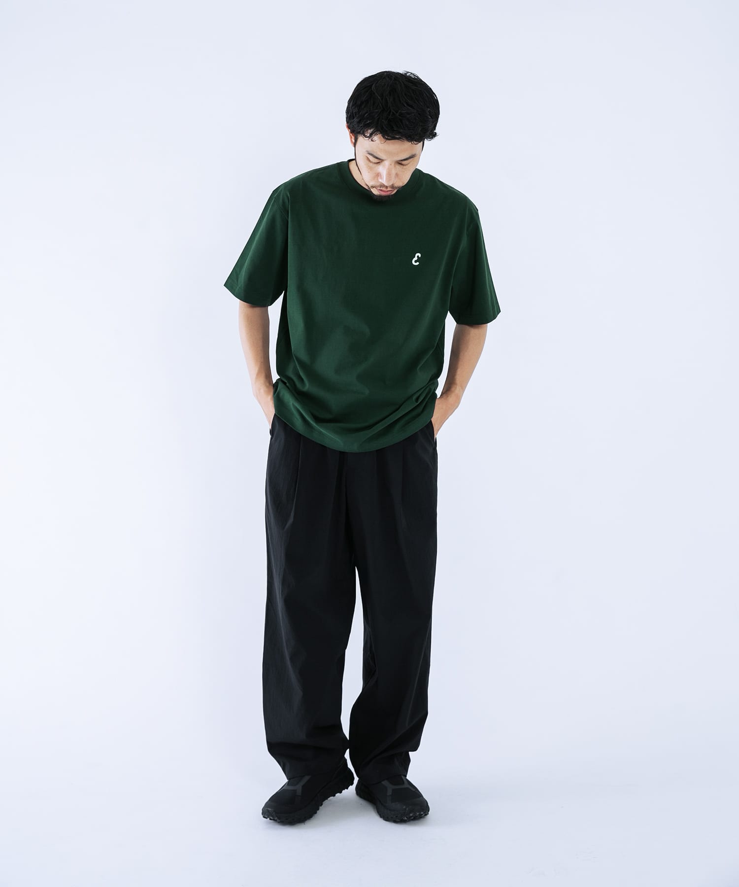 グリーン