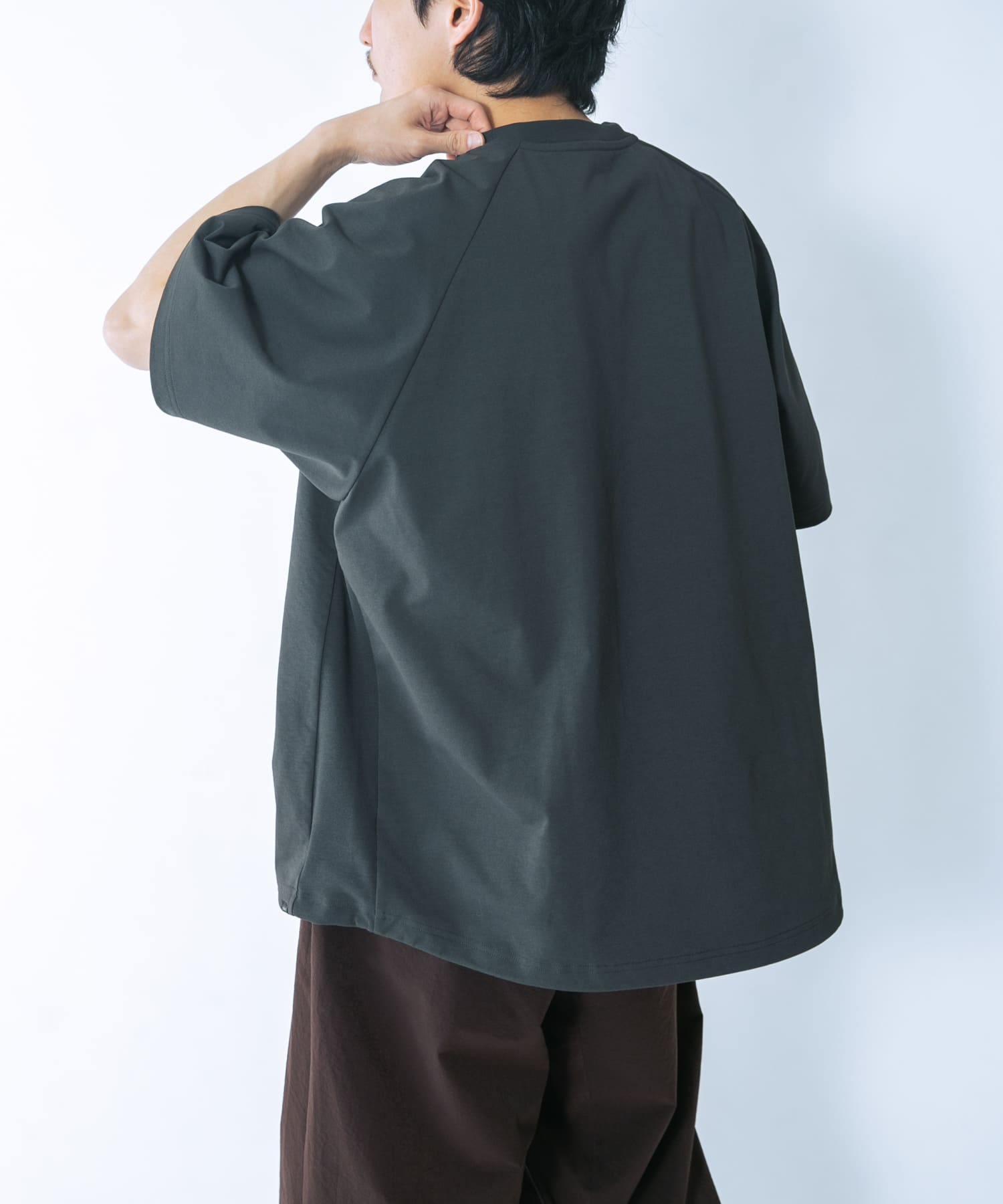 身長 : 172cm サイズ : L