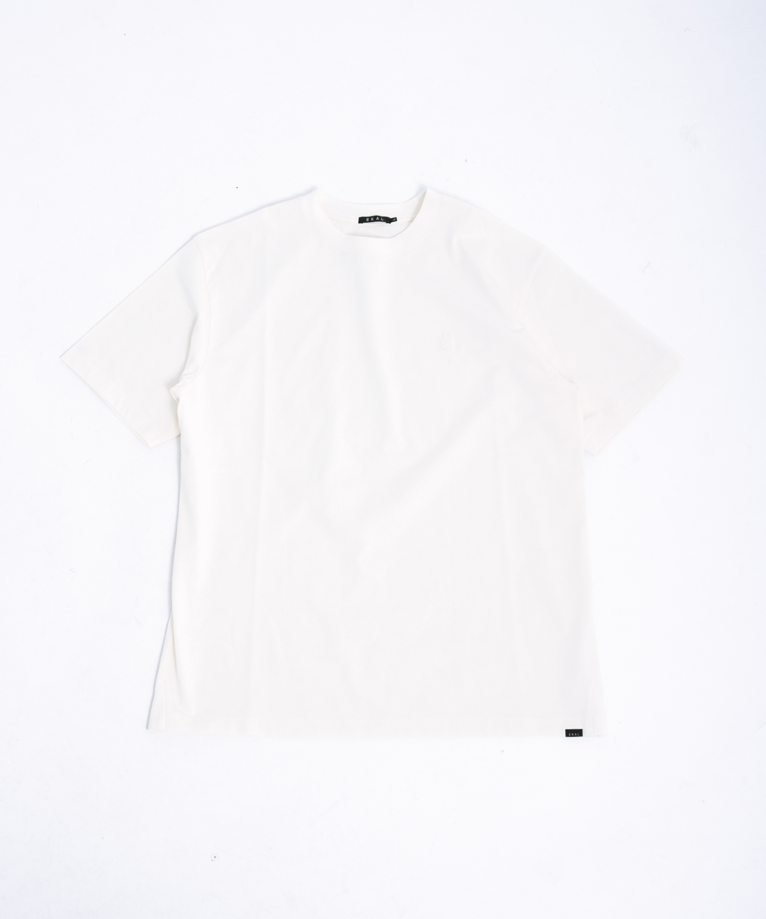 『UR TECH ひやサラクール』ロゴワッペンTシャツ
