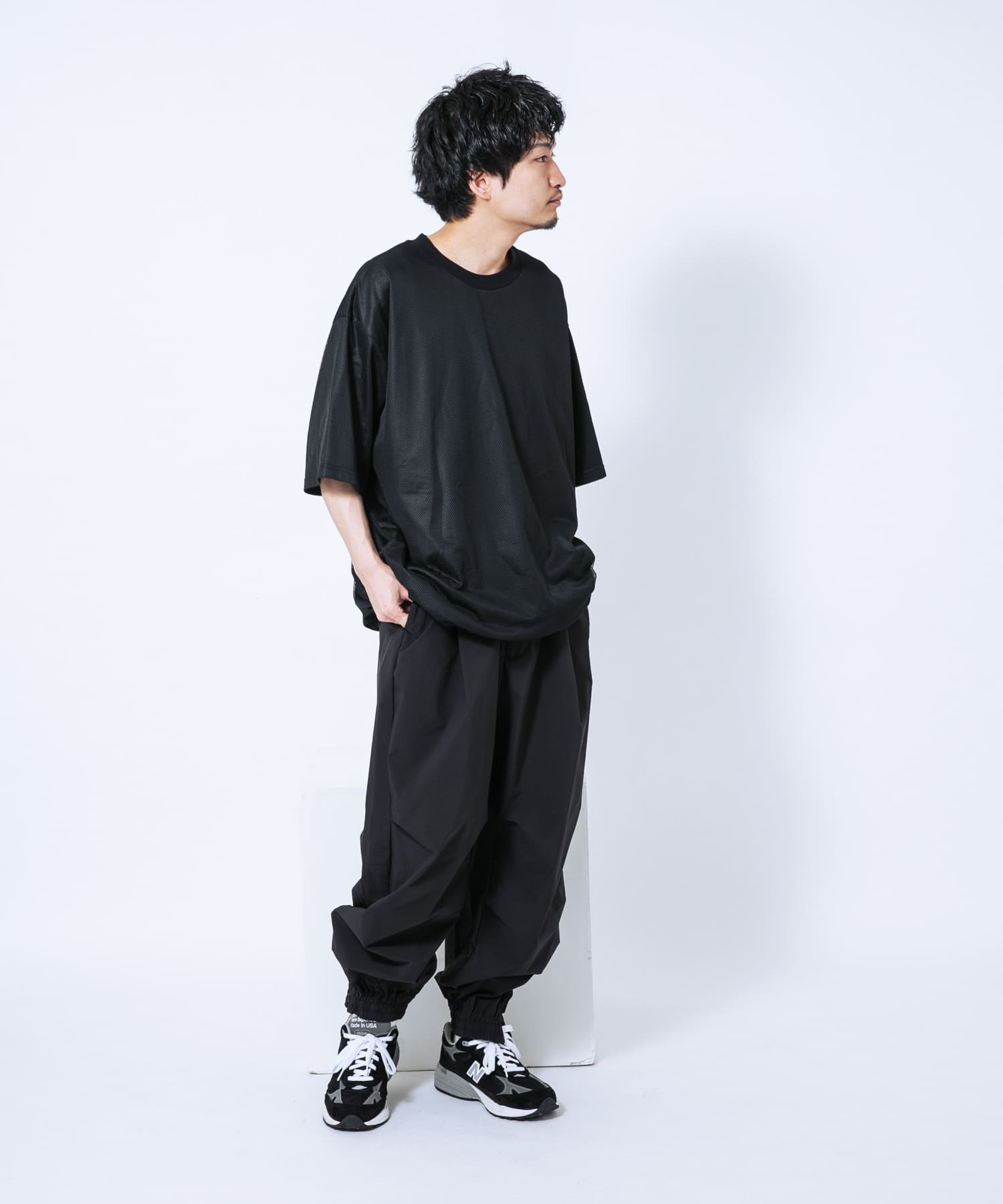 ブラック