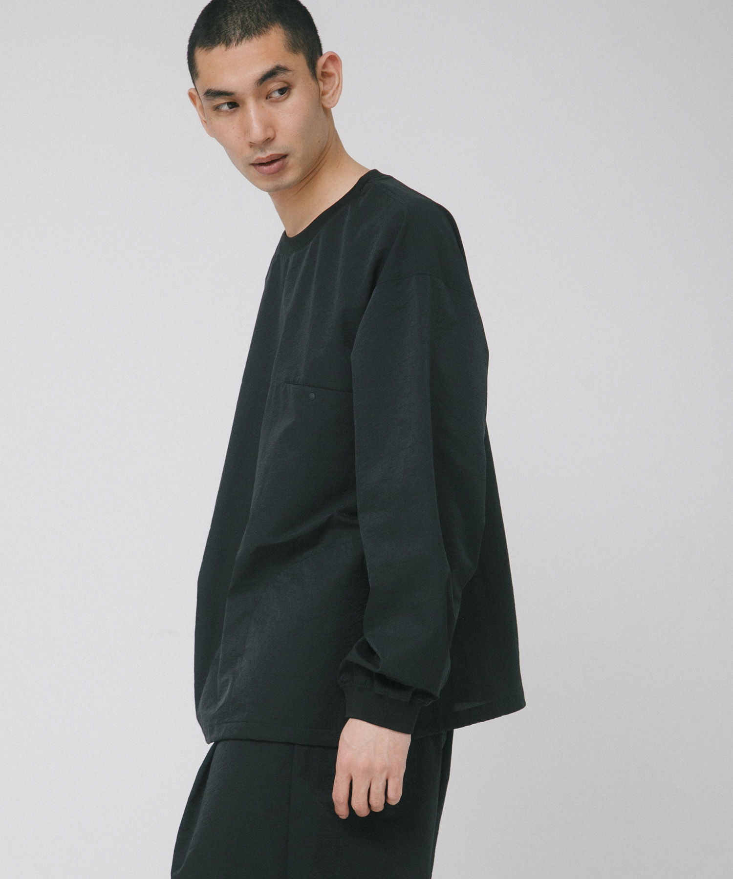 DOT AIR LONG-SLEEVE PULLOVER