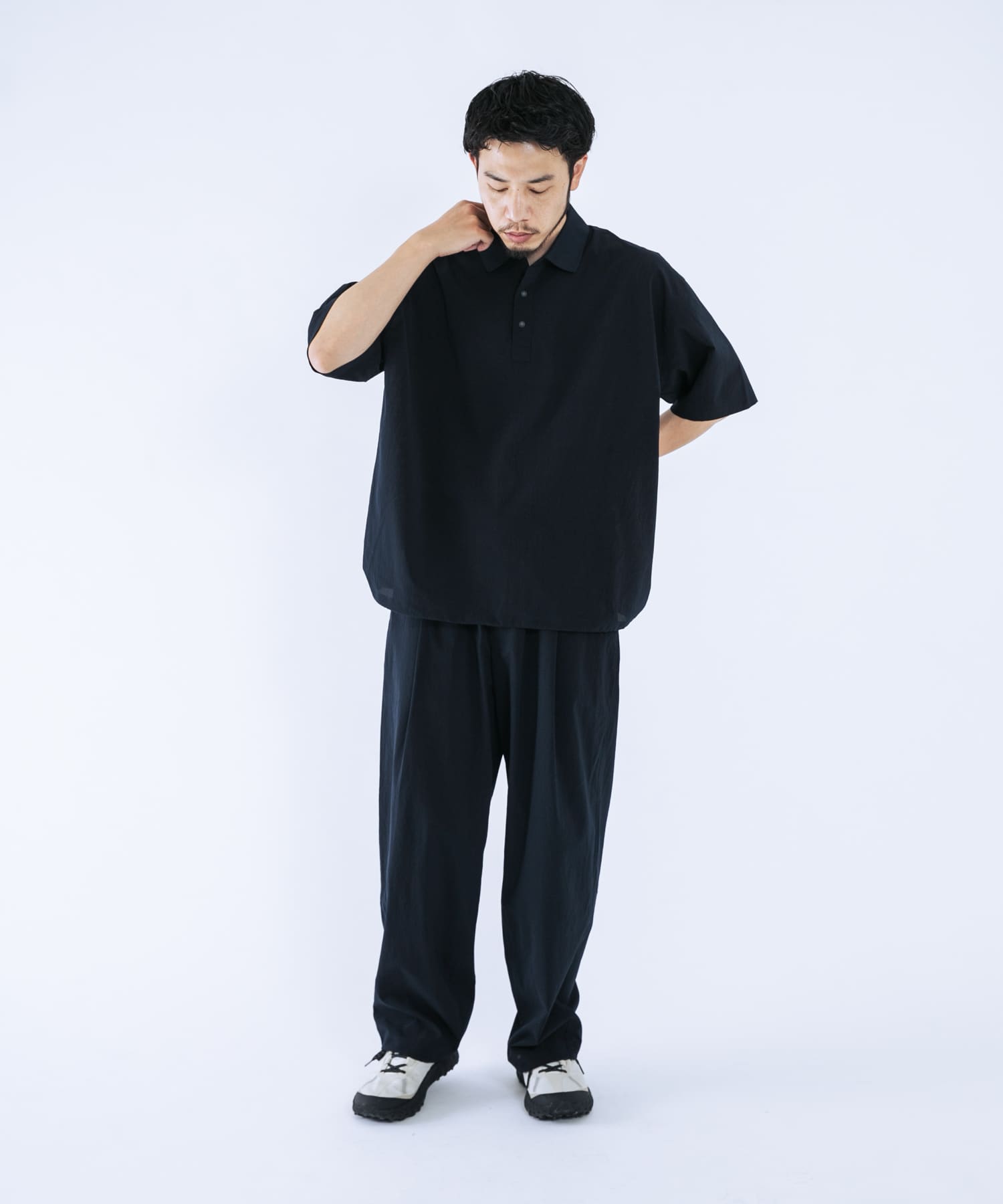 ネイビー