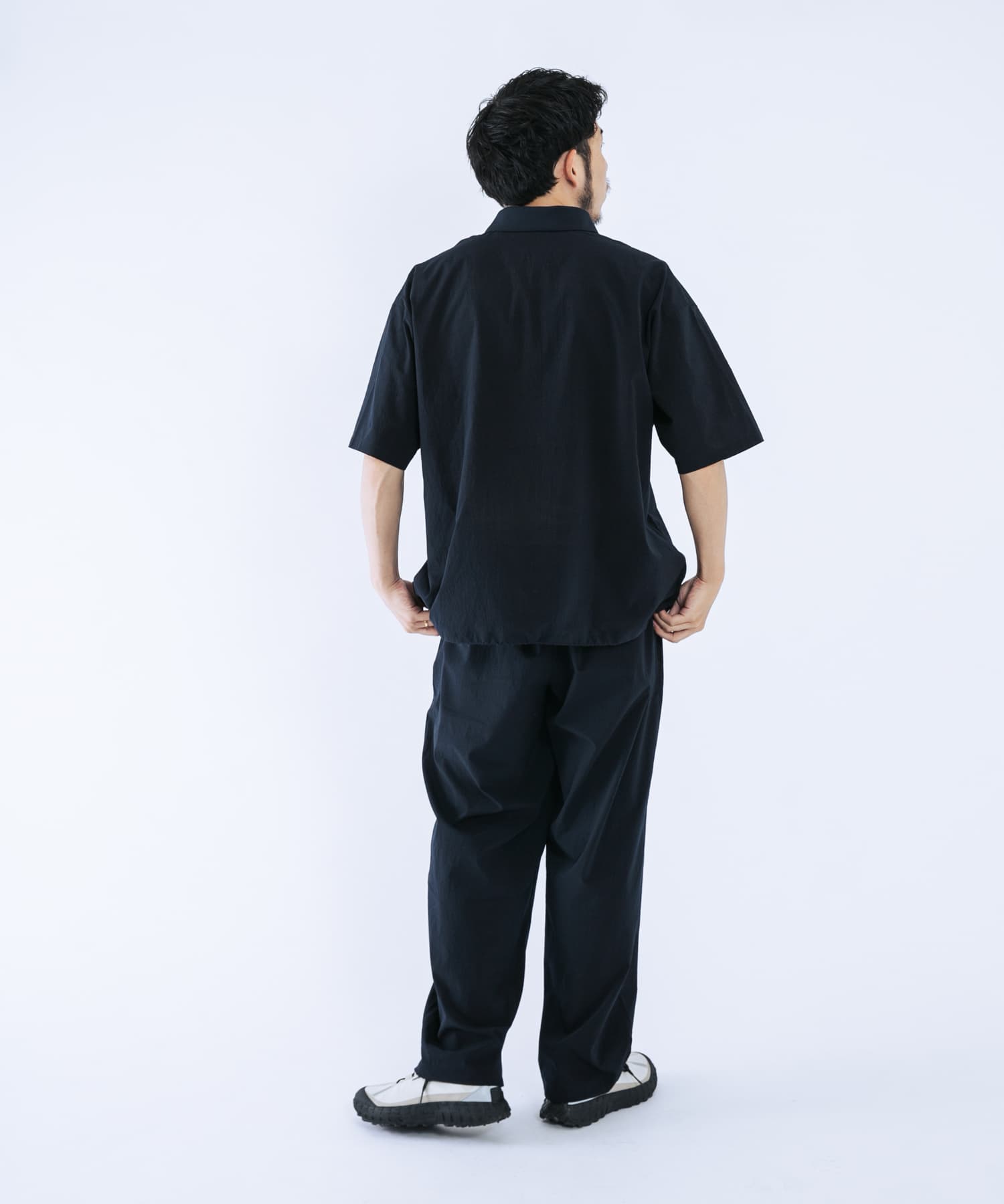 ネイビー