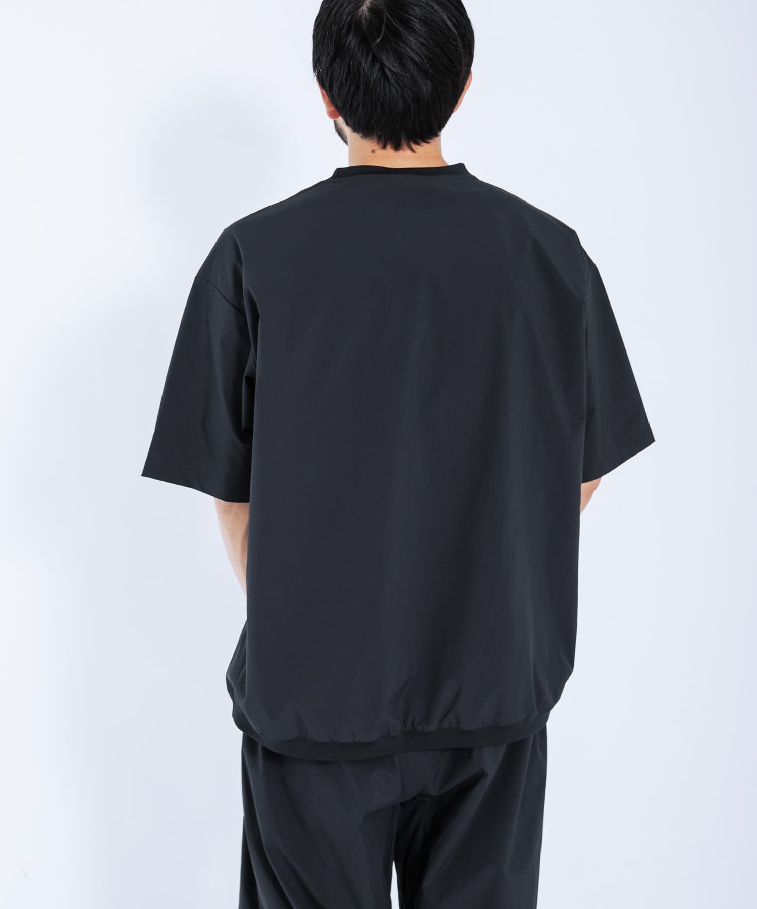 ネイビー