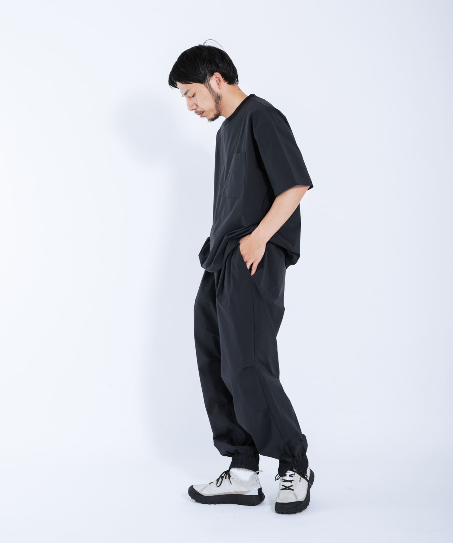 ネイビー