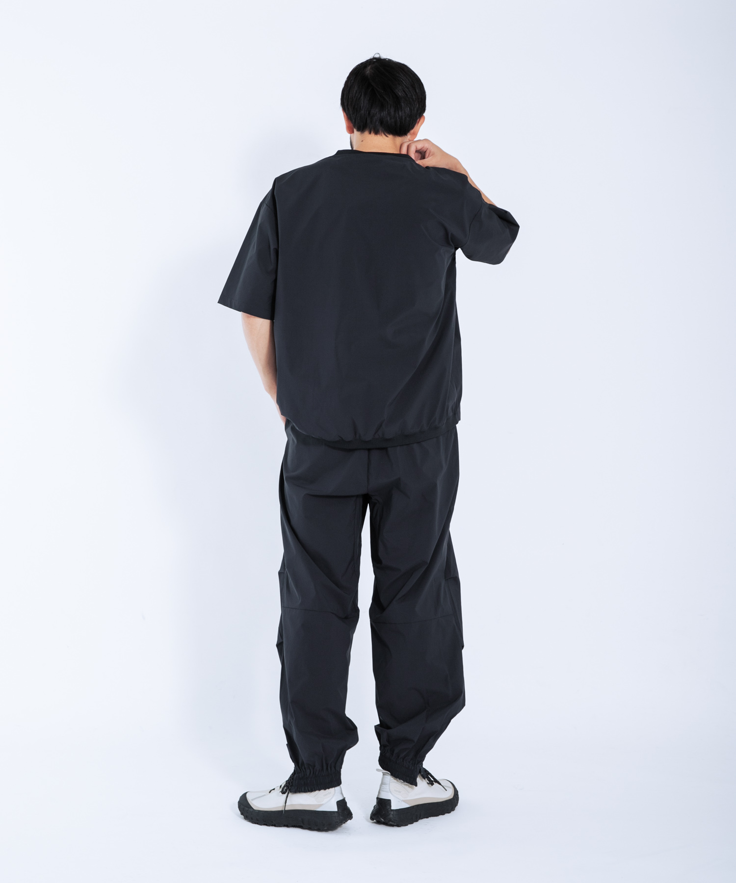 身長 : 179cm サイズ : L