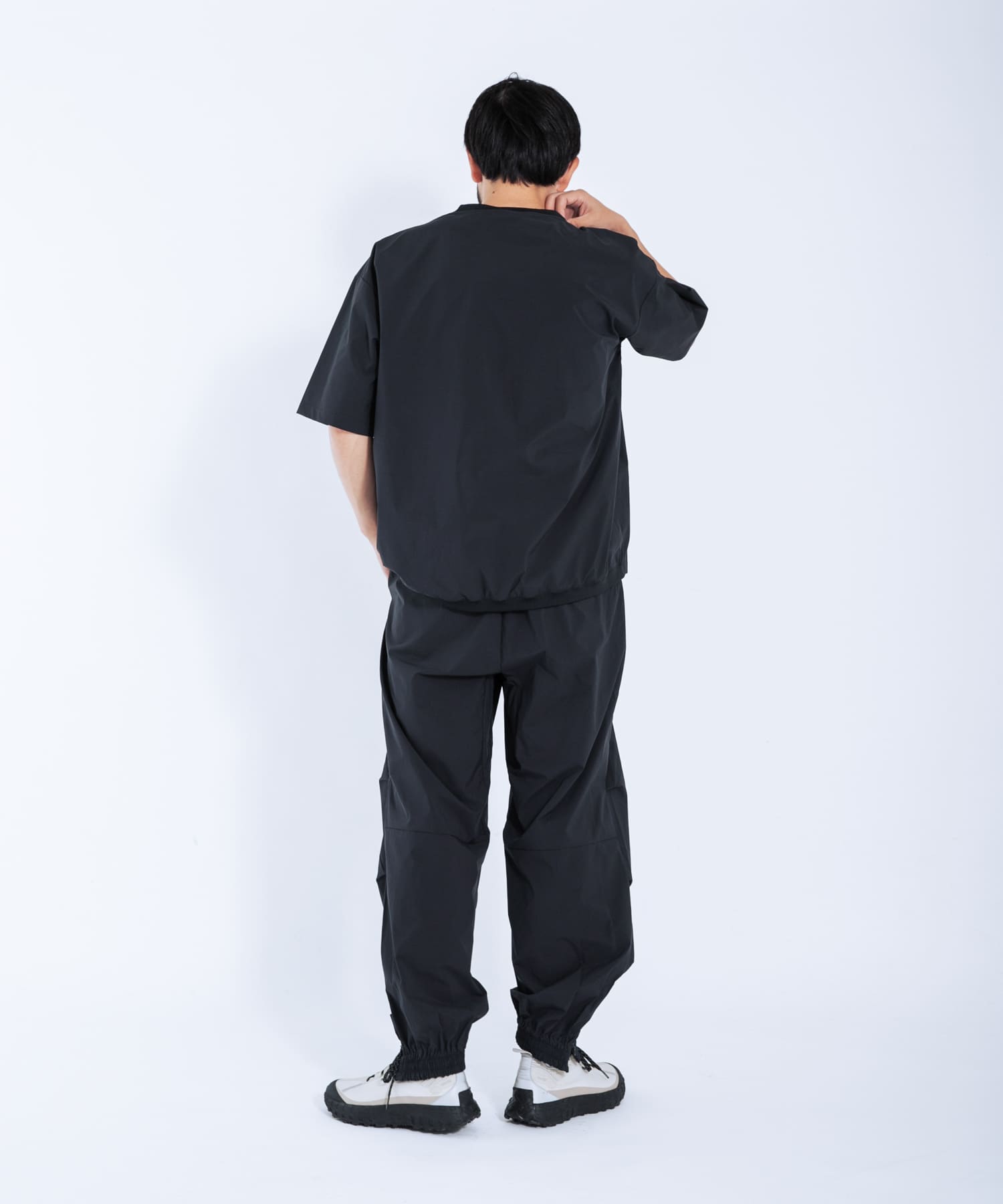 ネイビー