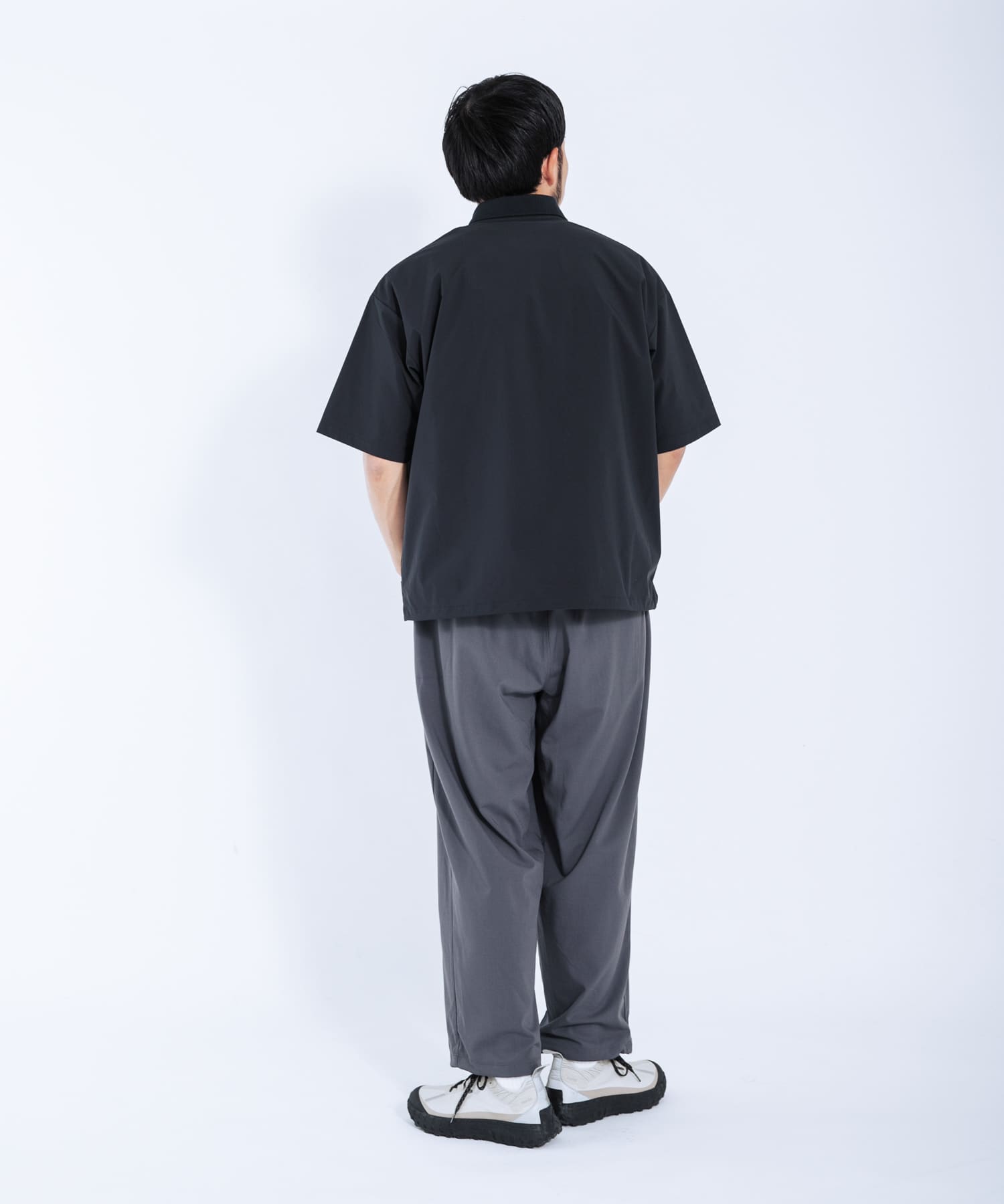 ネイビー