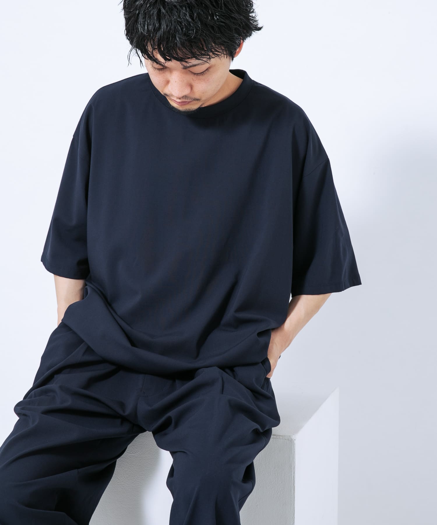 ネイビー