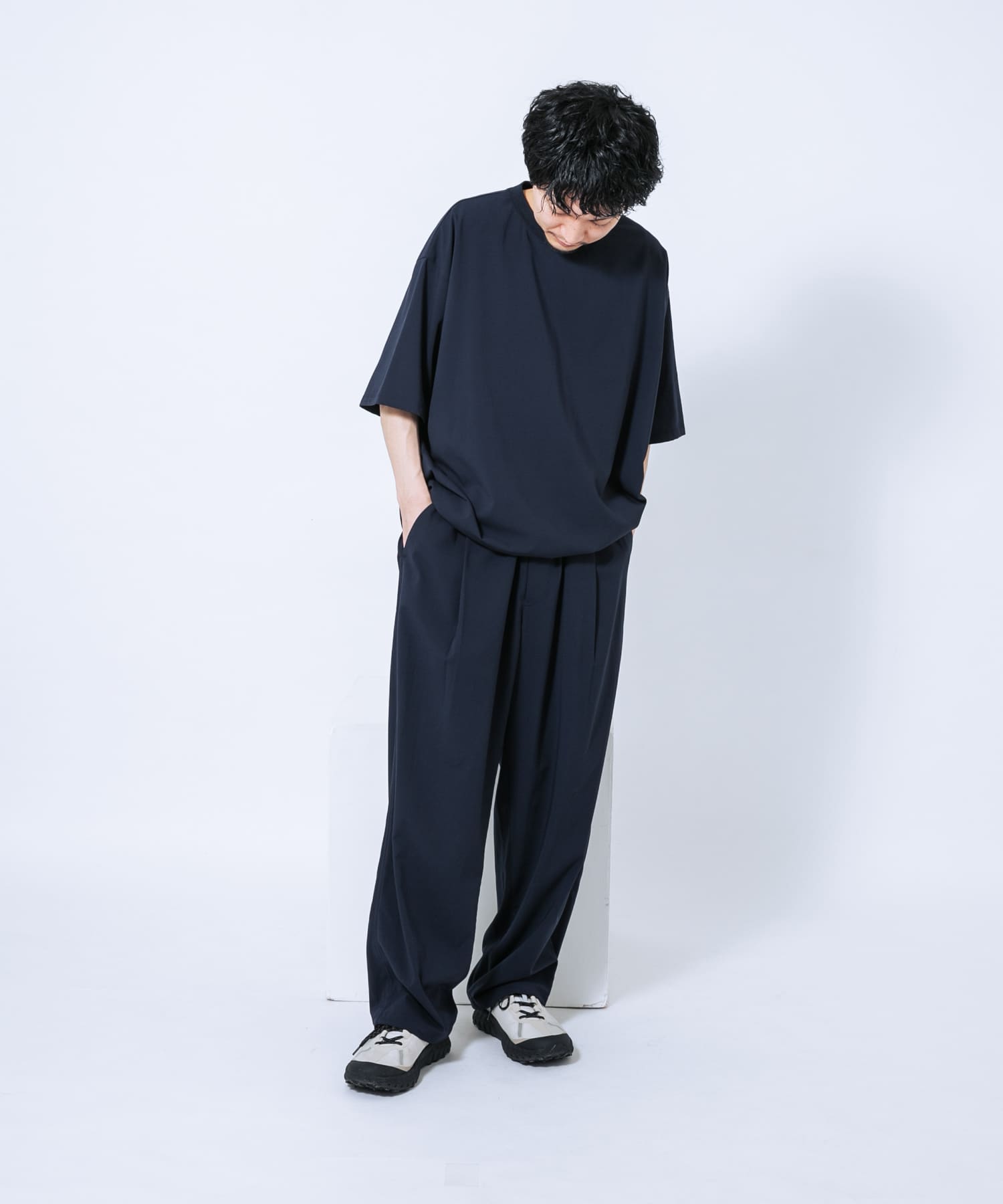 ネイビー