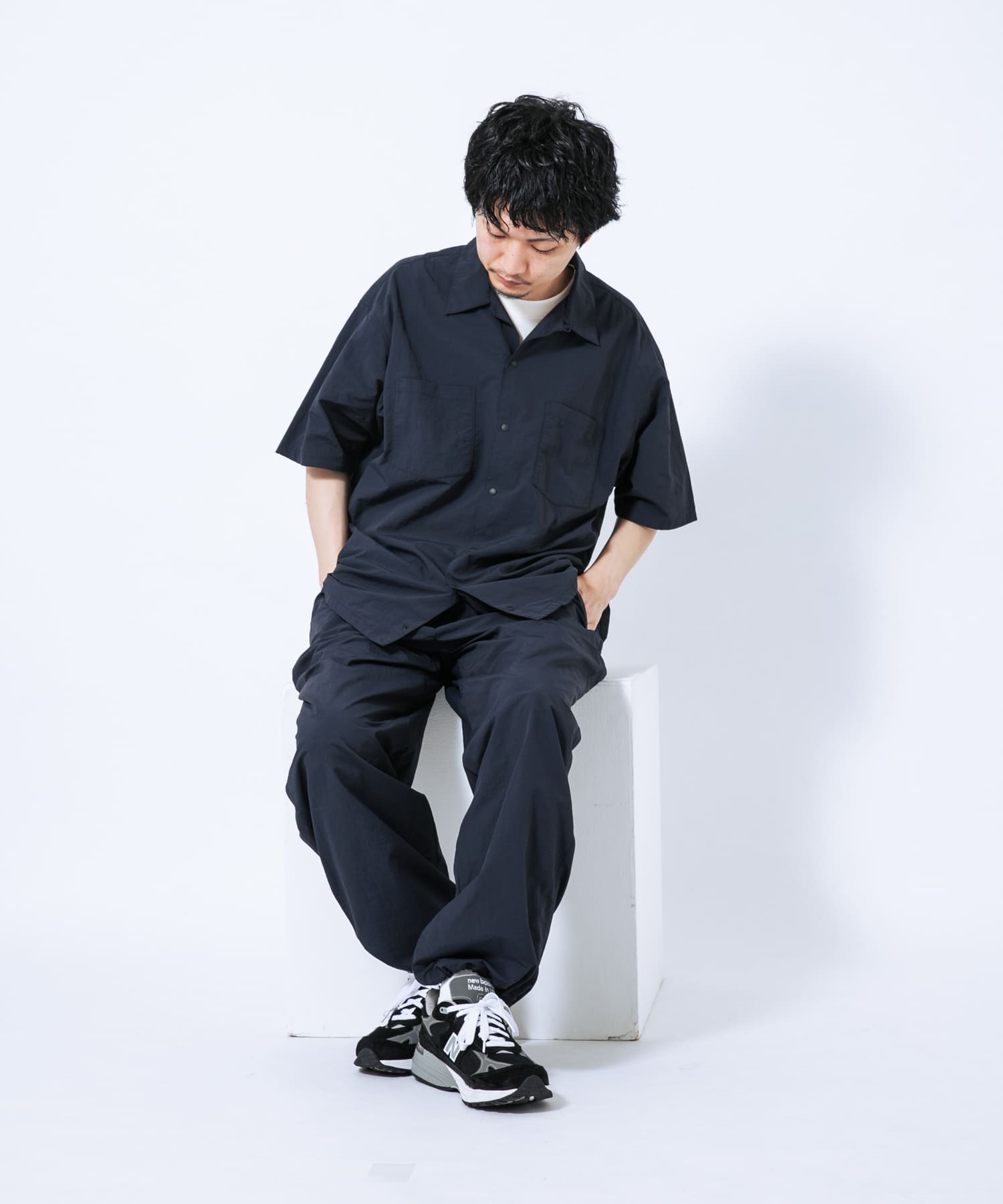 ネイビー