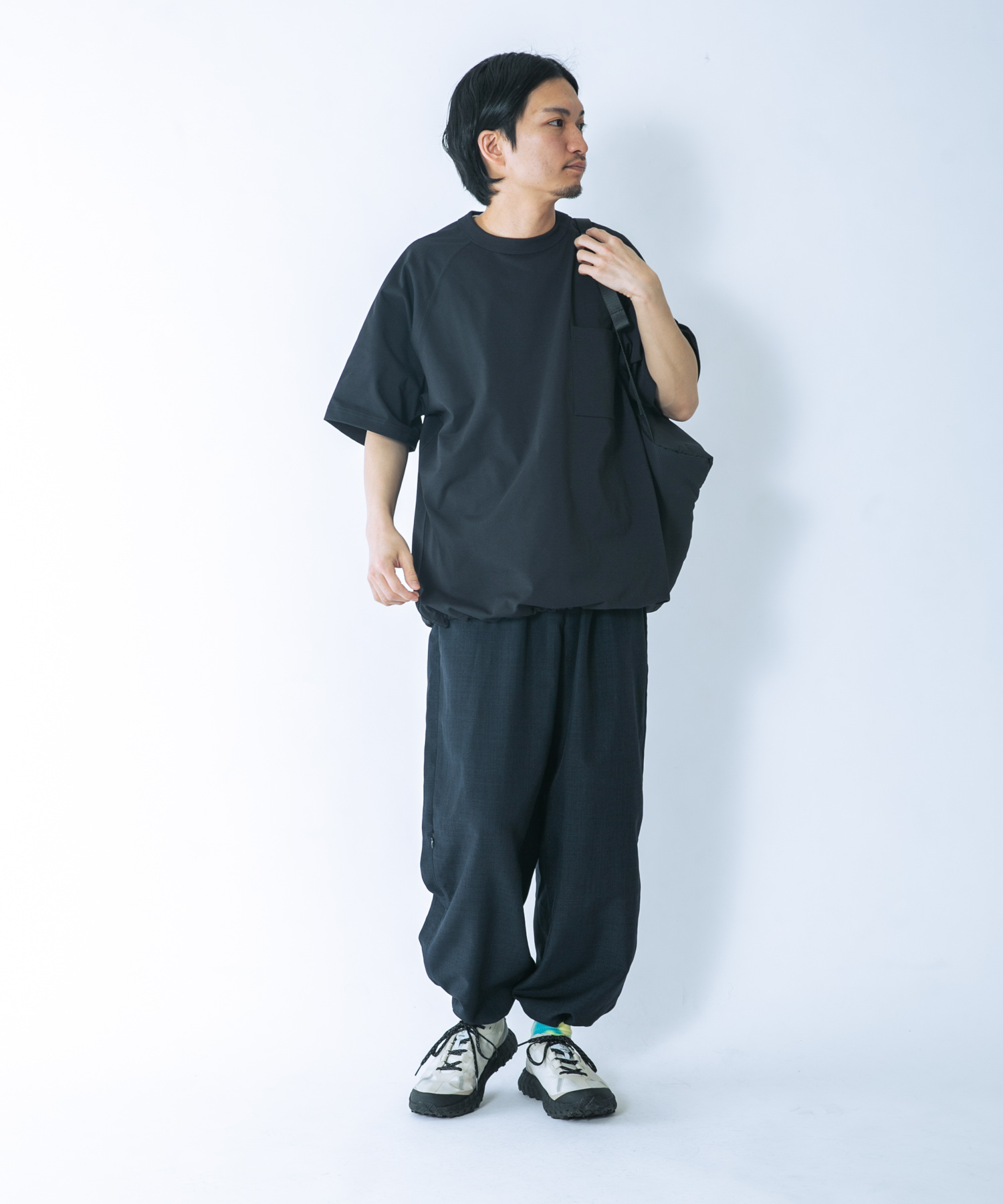 ネイビー