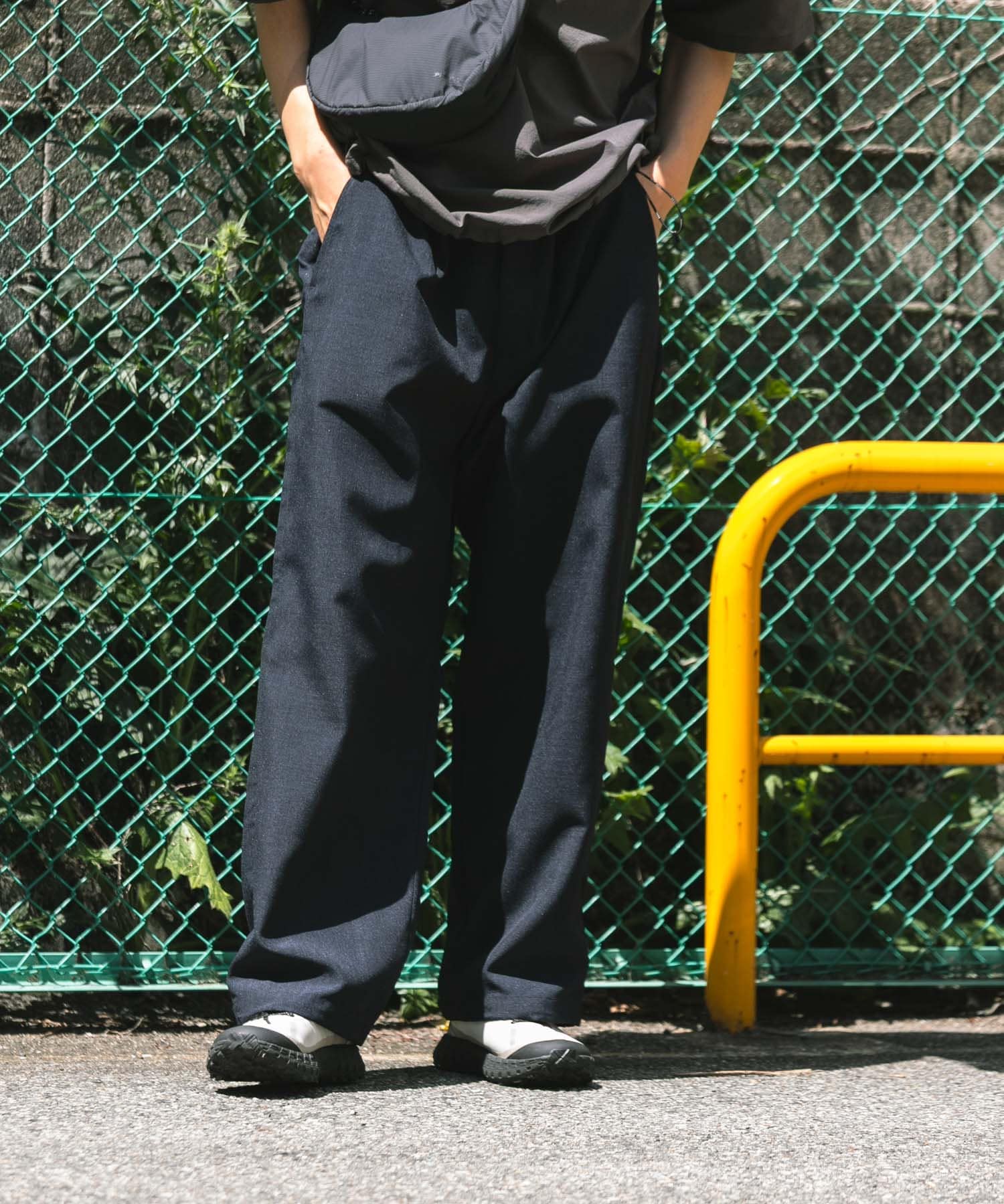 ネイビー