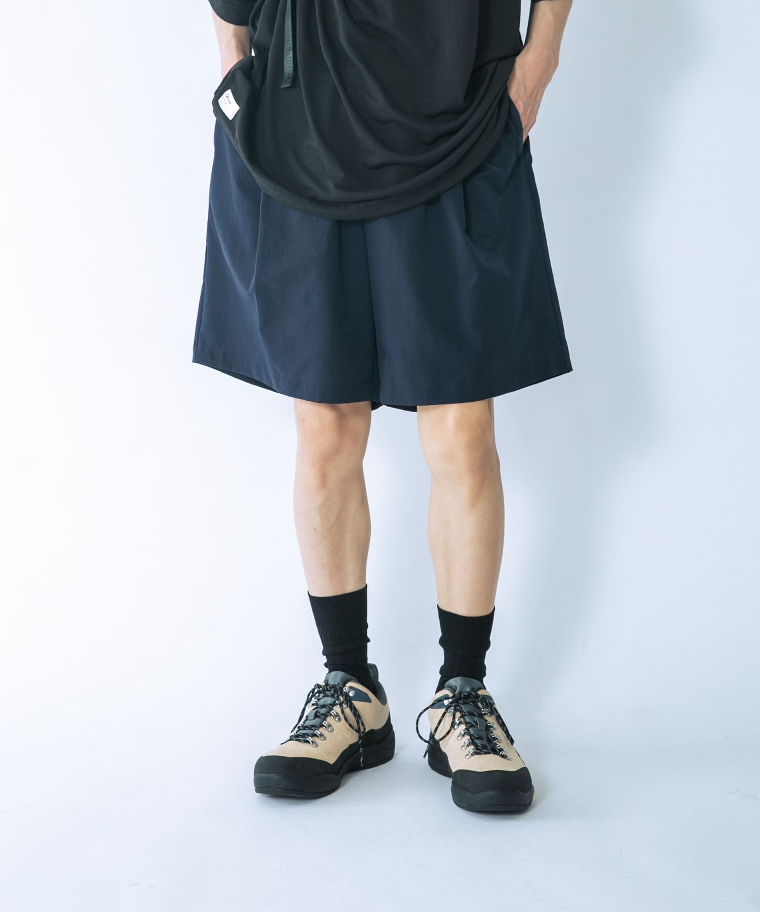 ネイビー