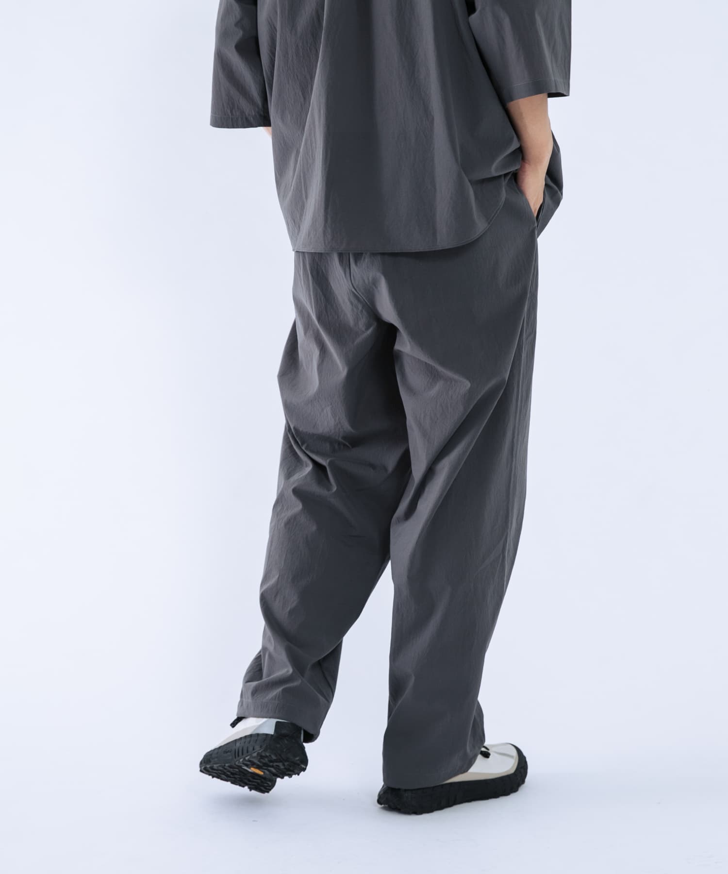 身長 : 179cm サイズ : L