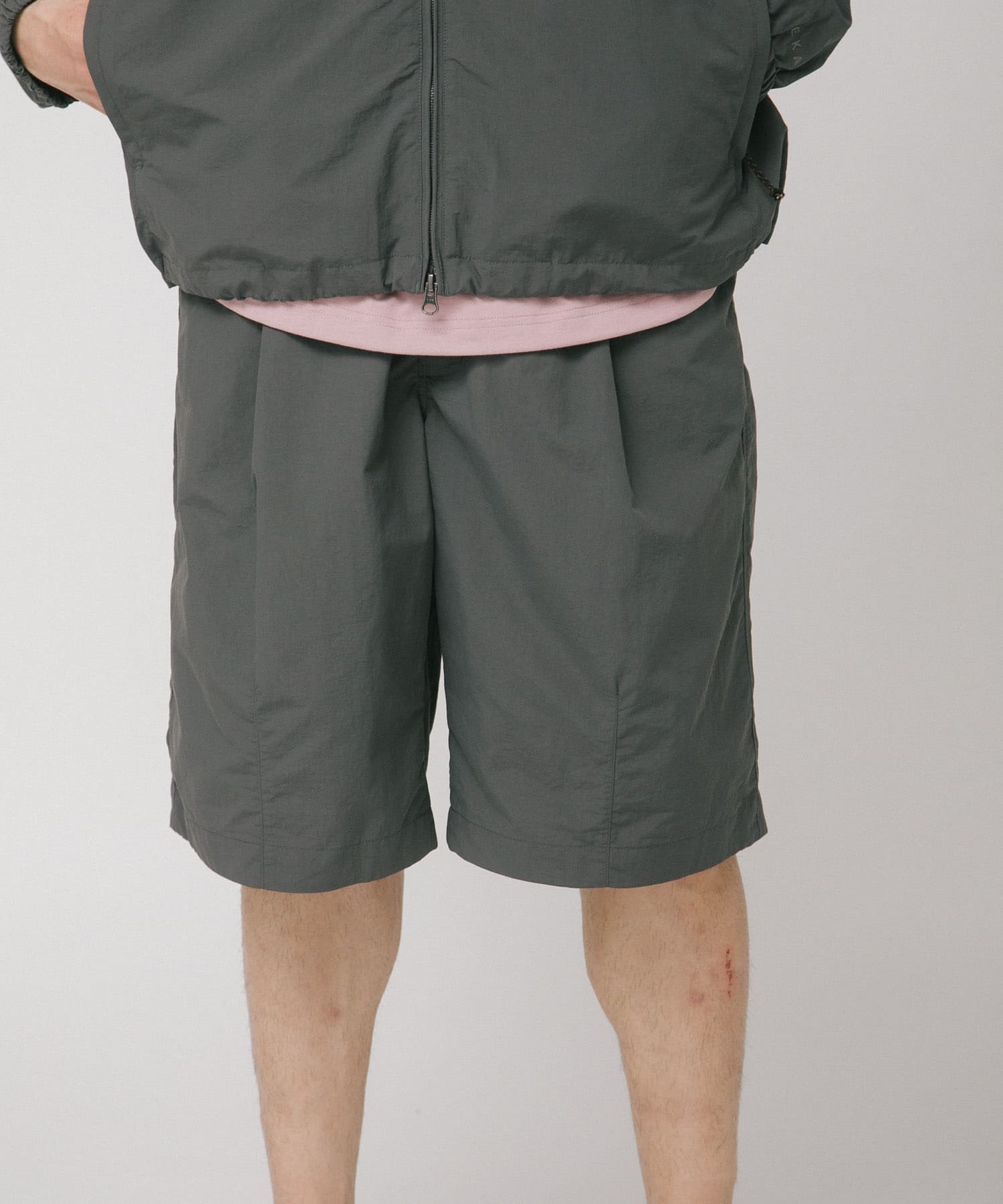 『UR TECH』ナイロンタッサーショーツ