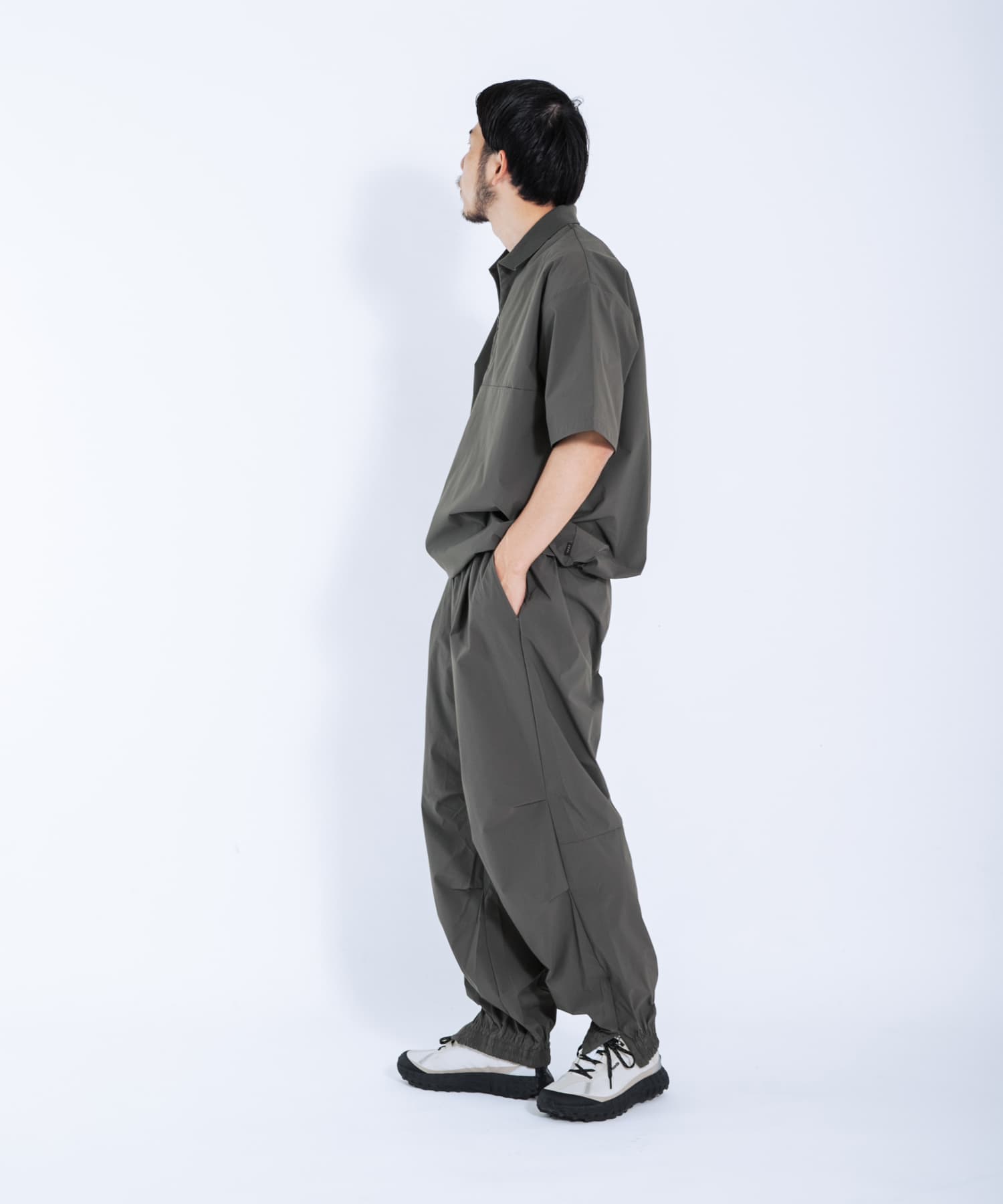 身長 : 179cm サイズ : L