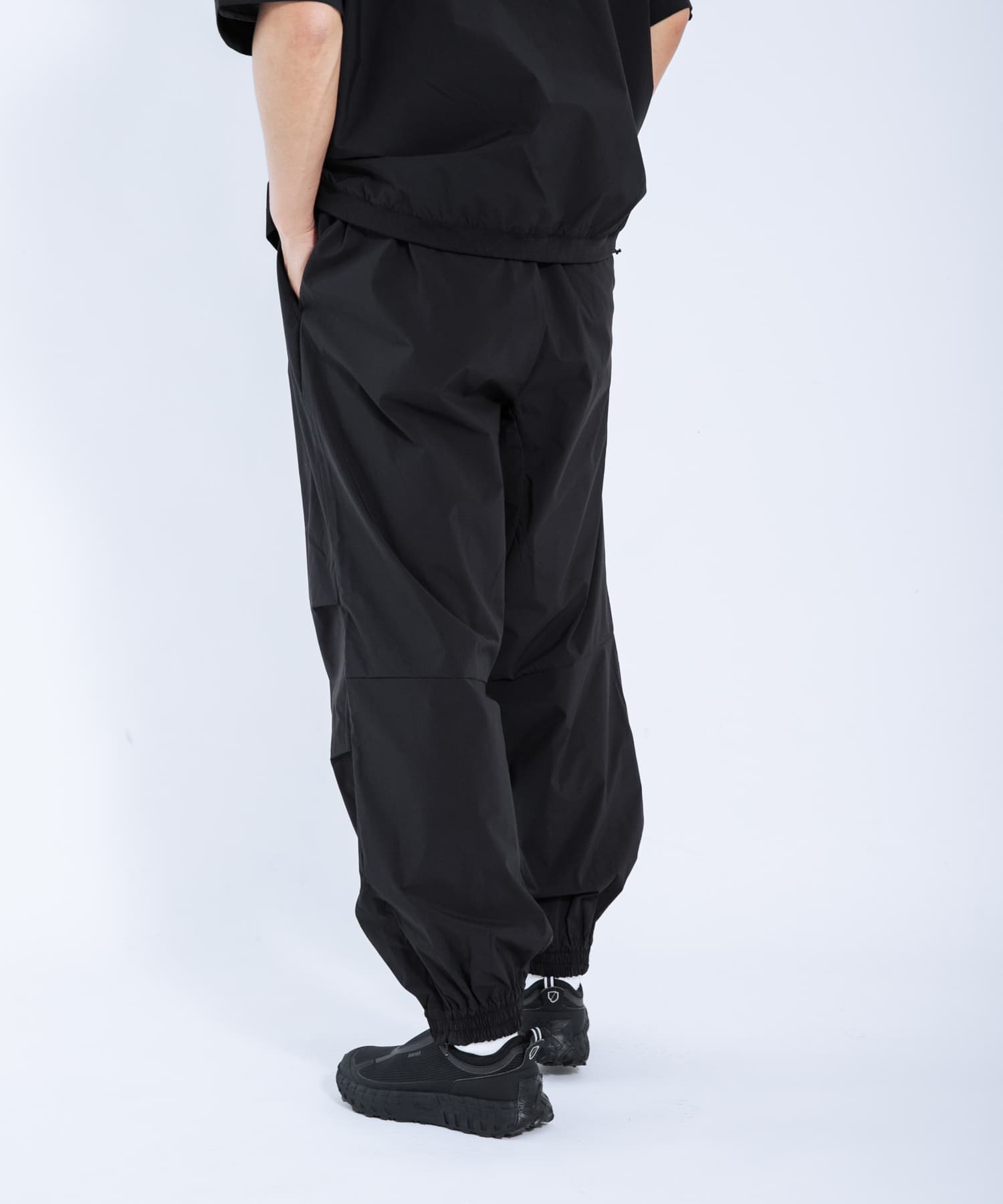 身長 : 179cm サイズ : L
