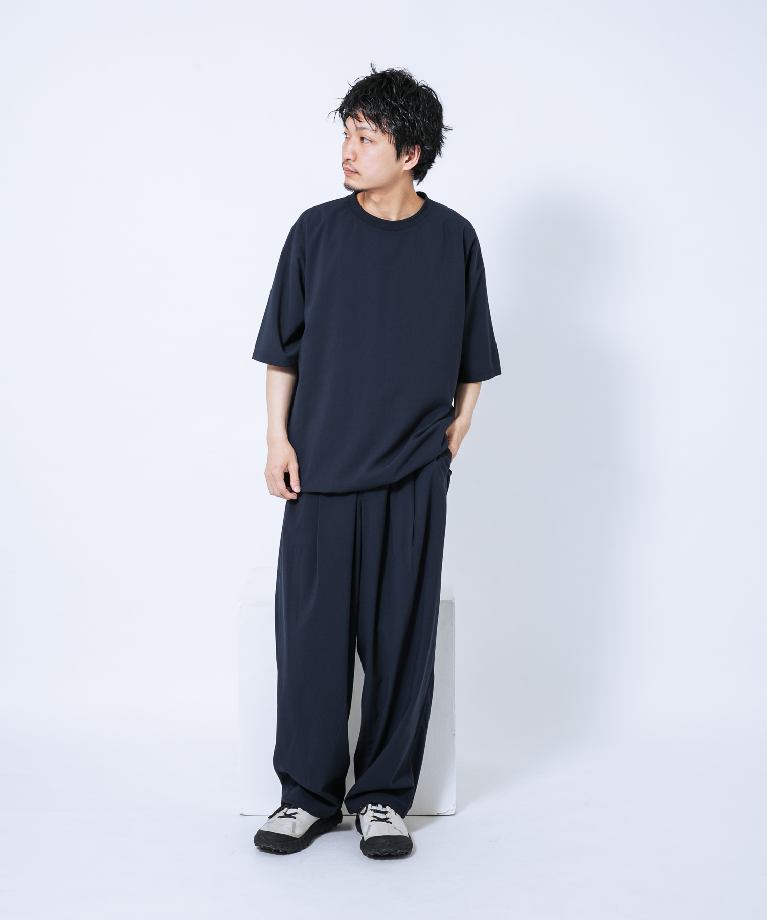 ネイビー