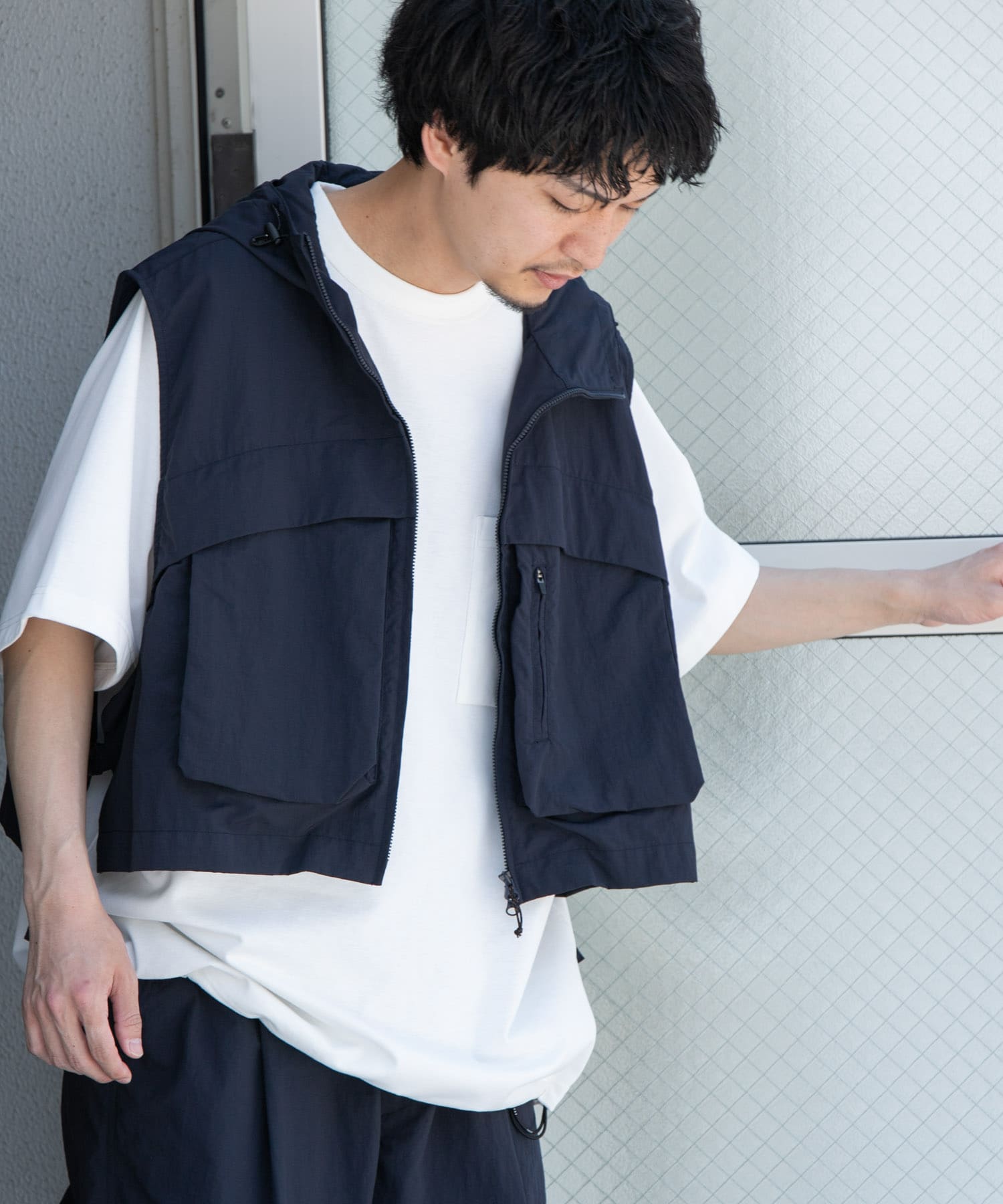 ネイビー