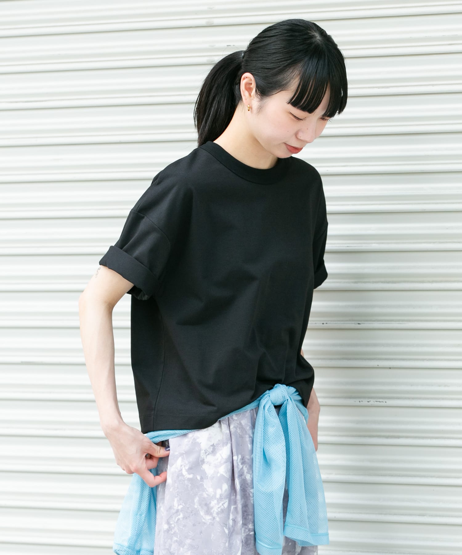 ブラック