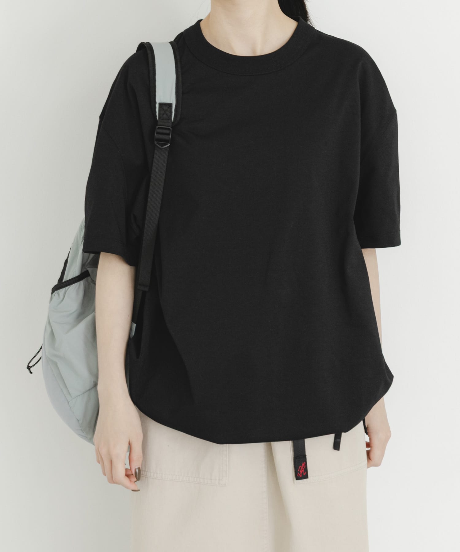 身長：161cm サイズ：one