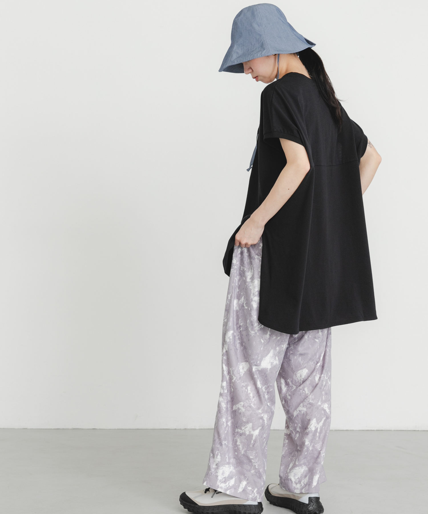 身長 : 161cm サイズ : Free