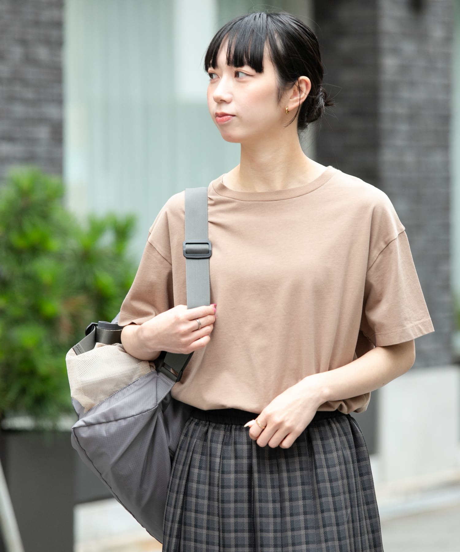 ライトブラウン