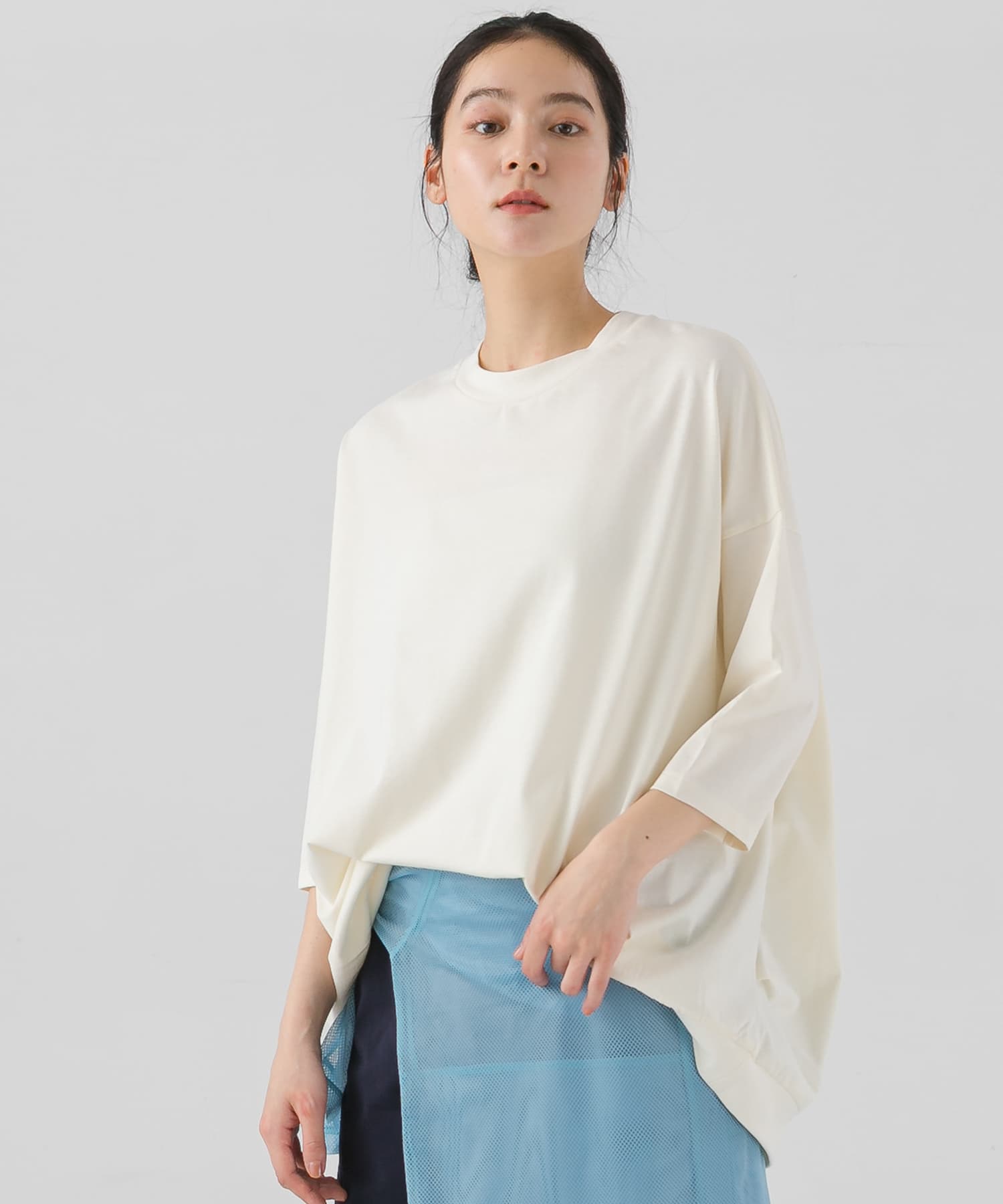 身長：168cm サイズ：one