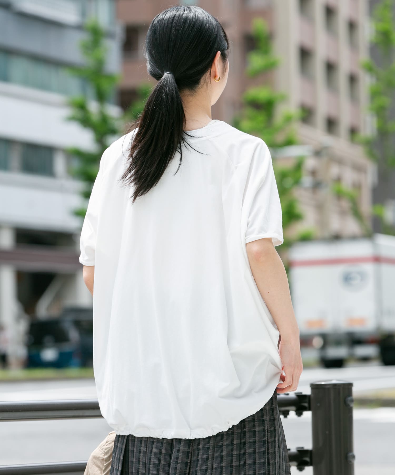 ホワイト