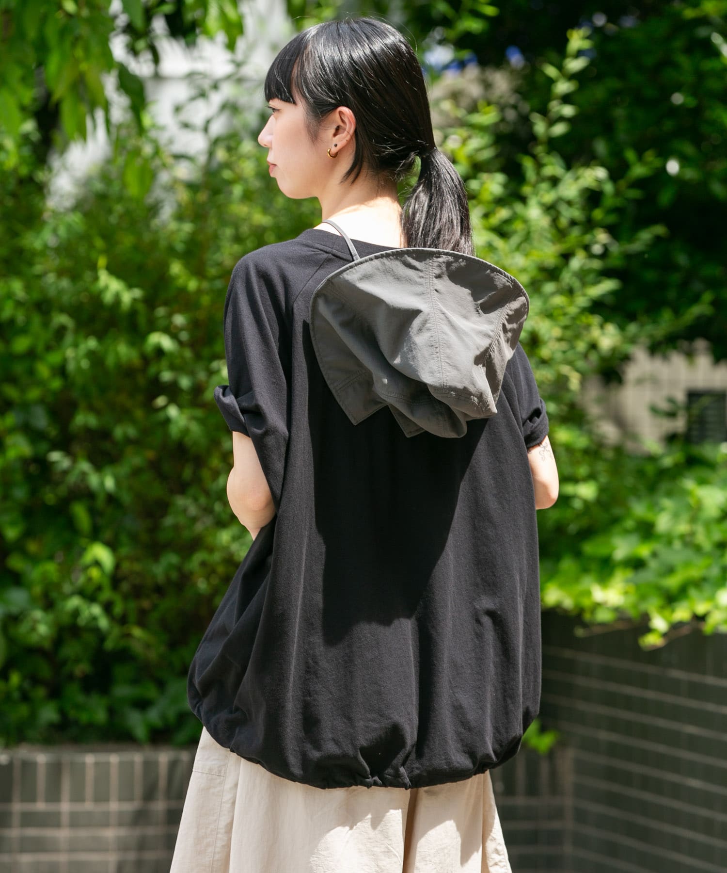 ブラック