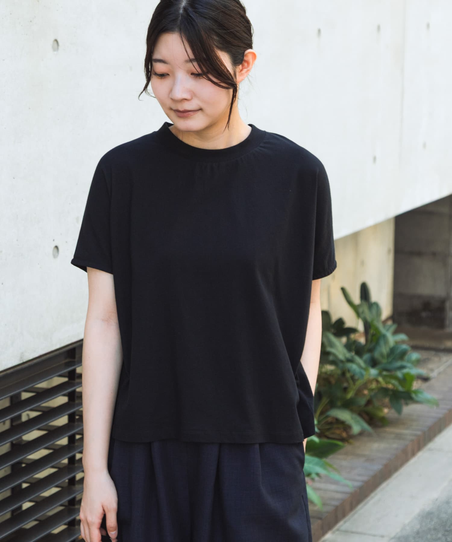 ブラック