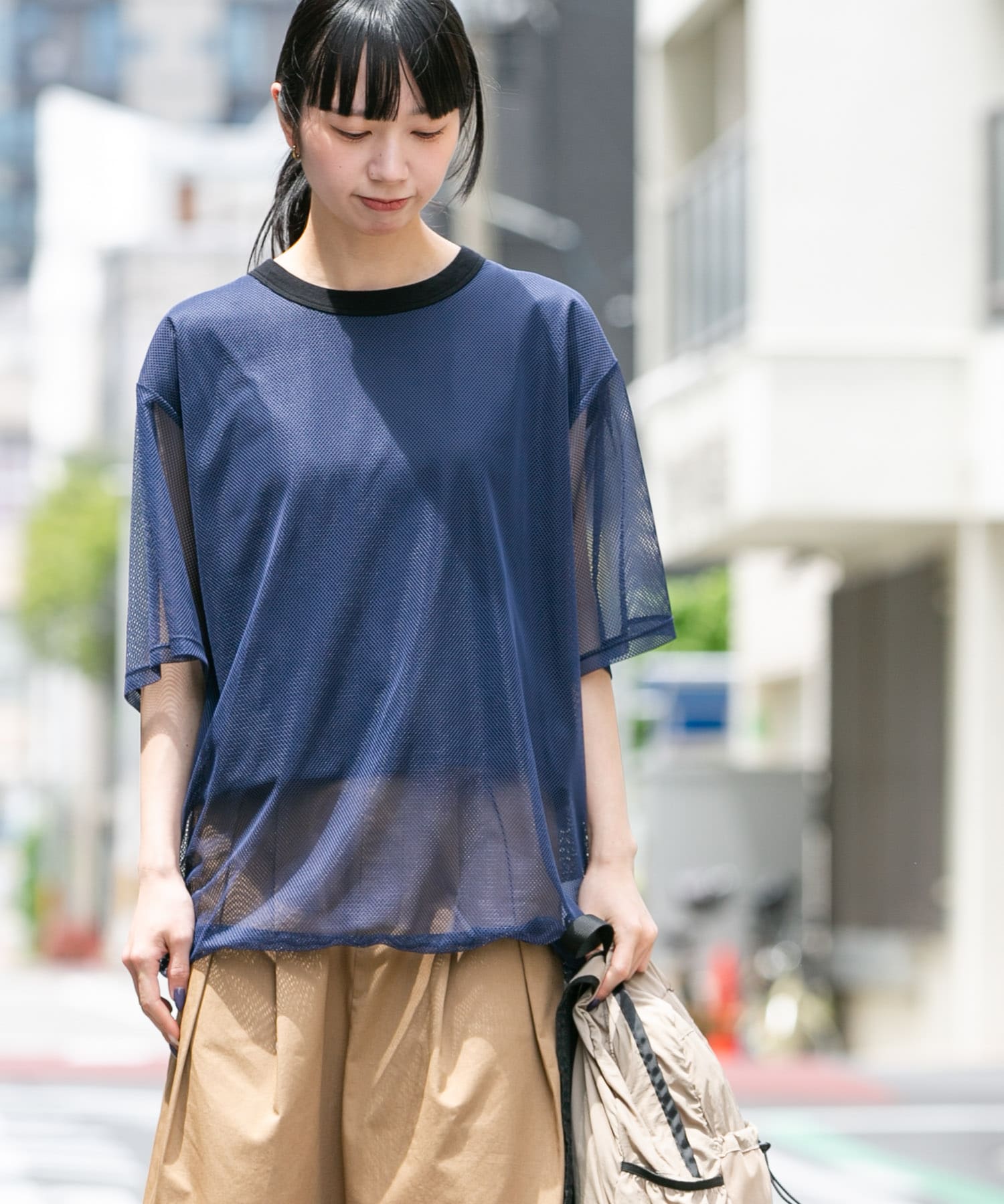ネイビー