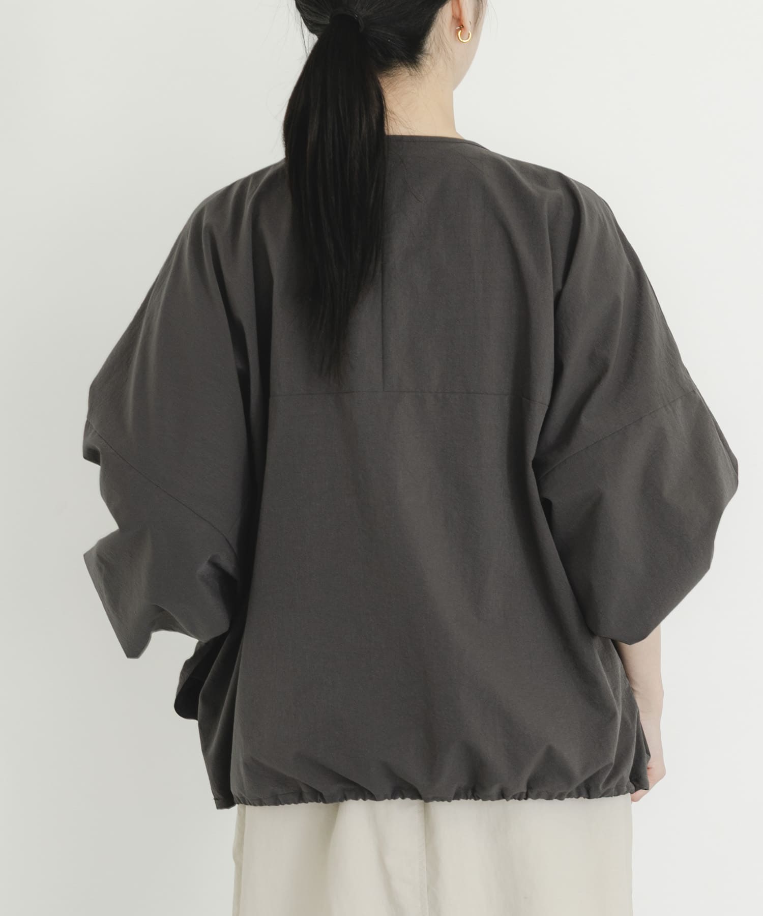 身長：161cm サイズ：one