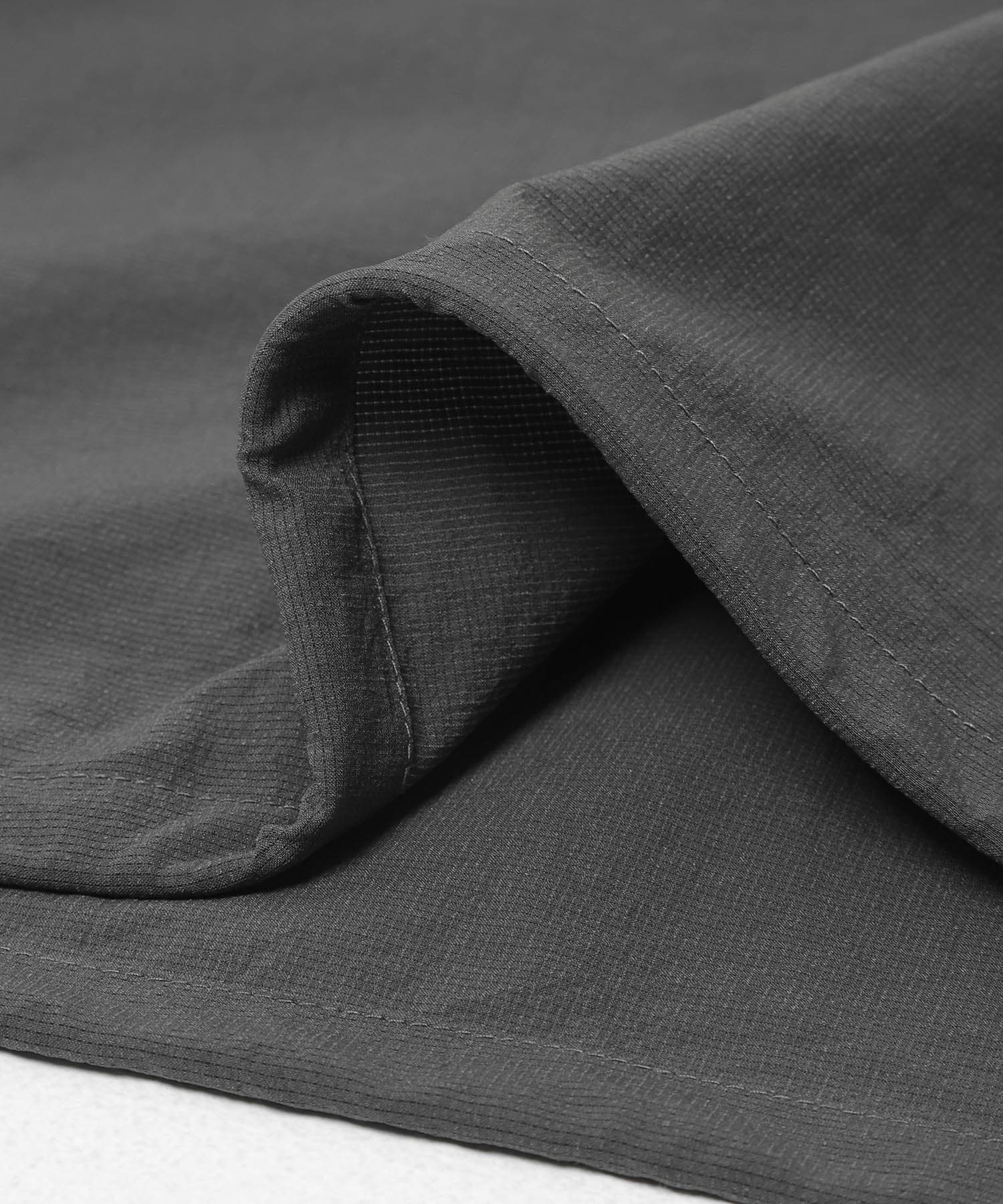 DOT AIR SHORT-SLEEVE PULLOVER チャコール One